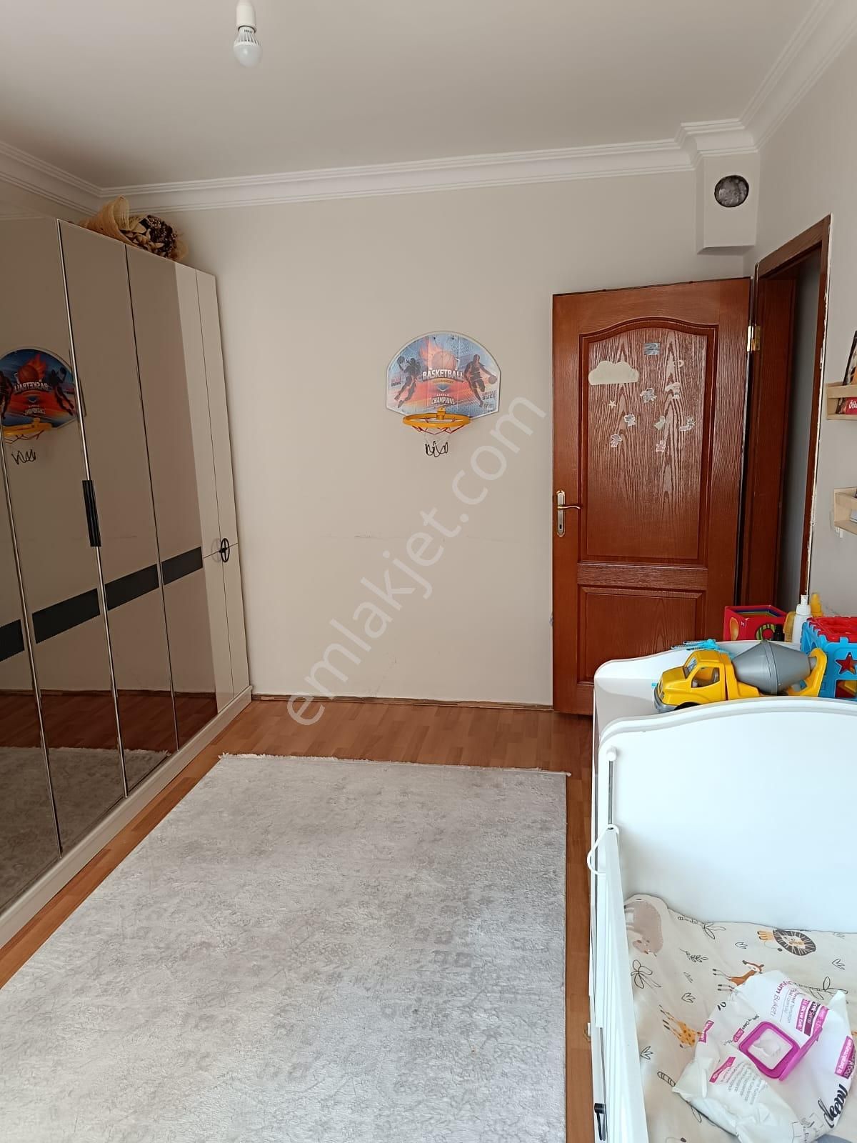 Bilgen Vatan'dan Bağlarbaşı'nda 3+1 Ebeveyn Banyolu 130m2 Çok Geniş Kullanım Alanlı Yatırıma Uygun - Görsel 16