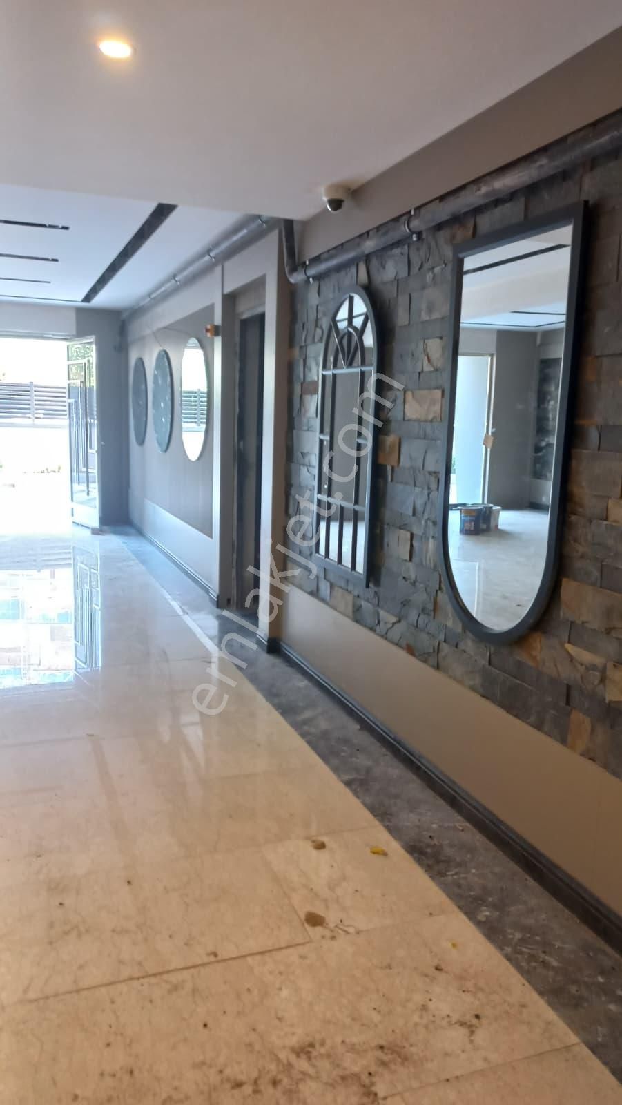 Menemen Merkez'de, Özel Garaj, Havuzlu Site İçinde Satılık 3+1 - Görsel 10