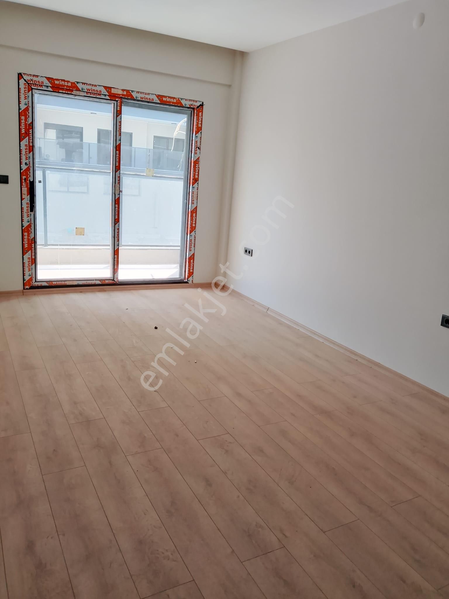 Menemen Merkez'de, Özel Garaj, Havuzlu Site İçinde Satılık 3+1 - Görsel 22