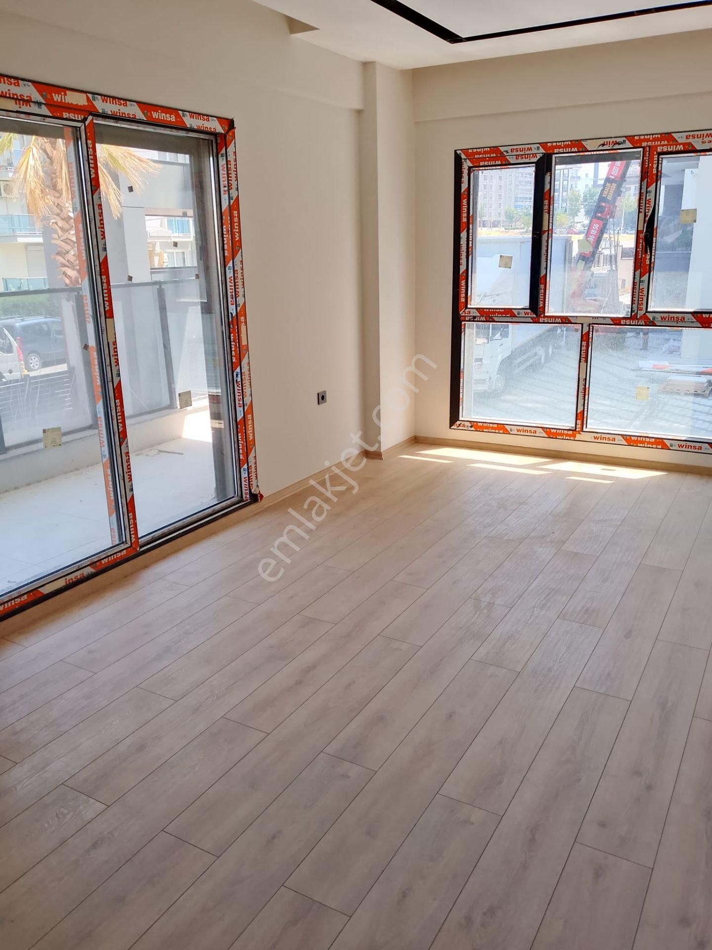 Menemen Merkez'de, Özel Garaj, Havuzlu Site İçinde Satılık 3+1 - Görsel 15