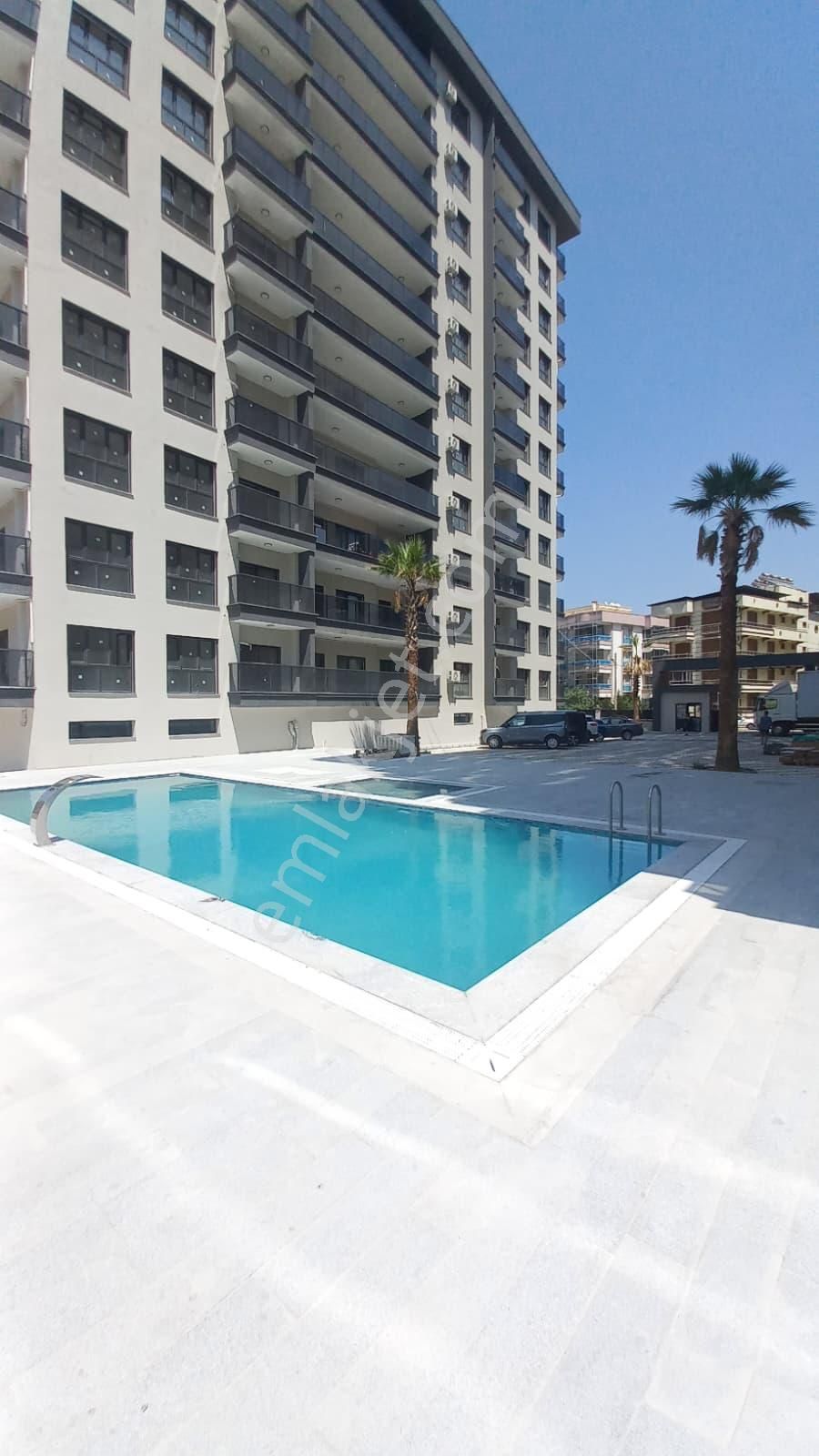 Menemen Merkez'de, Özel Garaj, Havuzlu Site İçinde Satılık 3+1 - Görsel 30