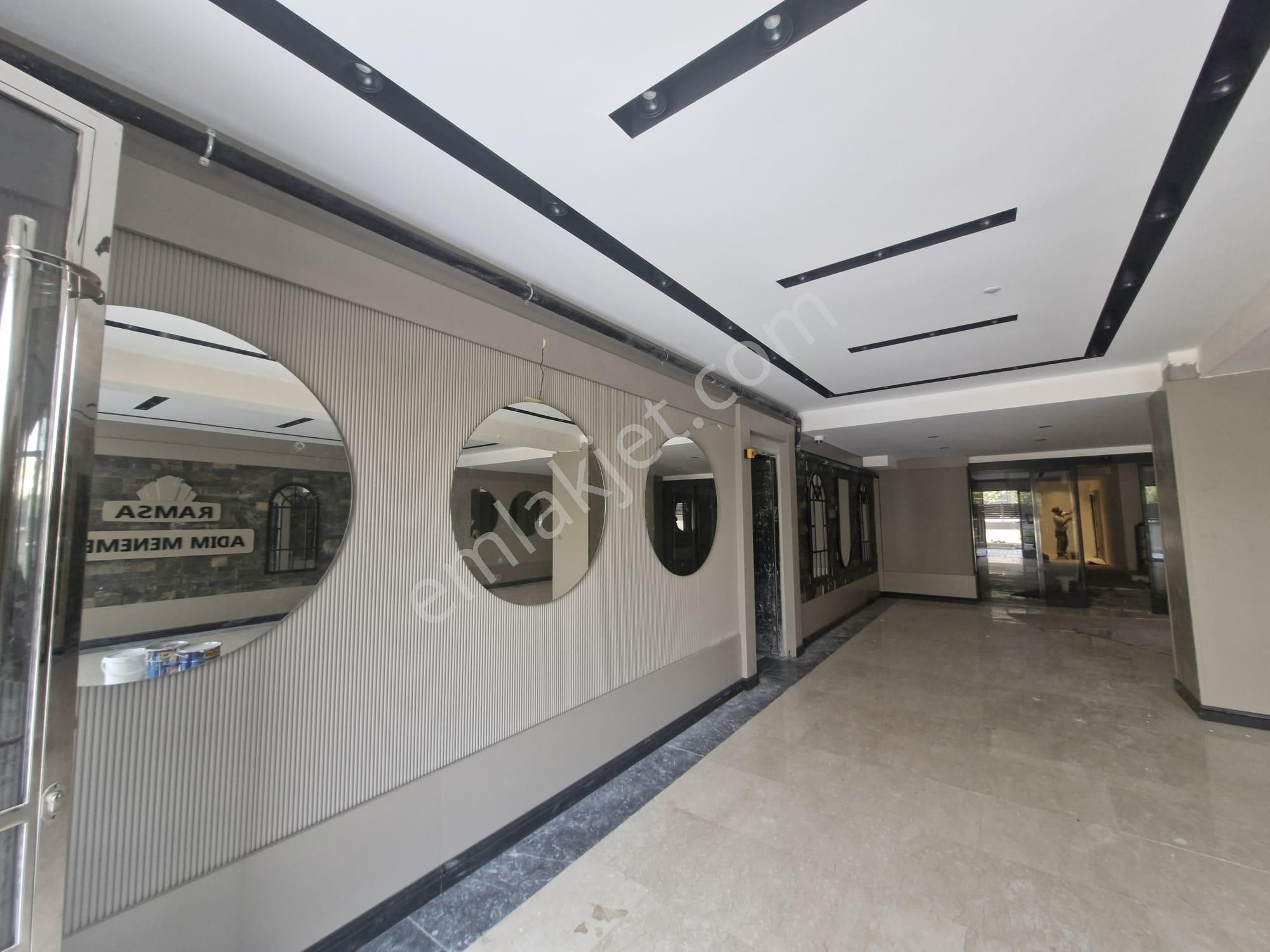 Menemen Merkez'de, Özel Garaj, Havuzlu Site İçinde Satılık 3+1 - Görsel 6