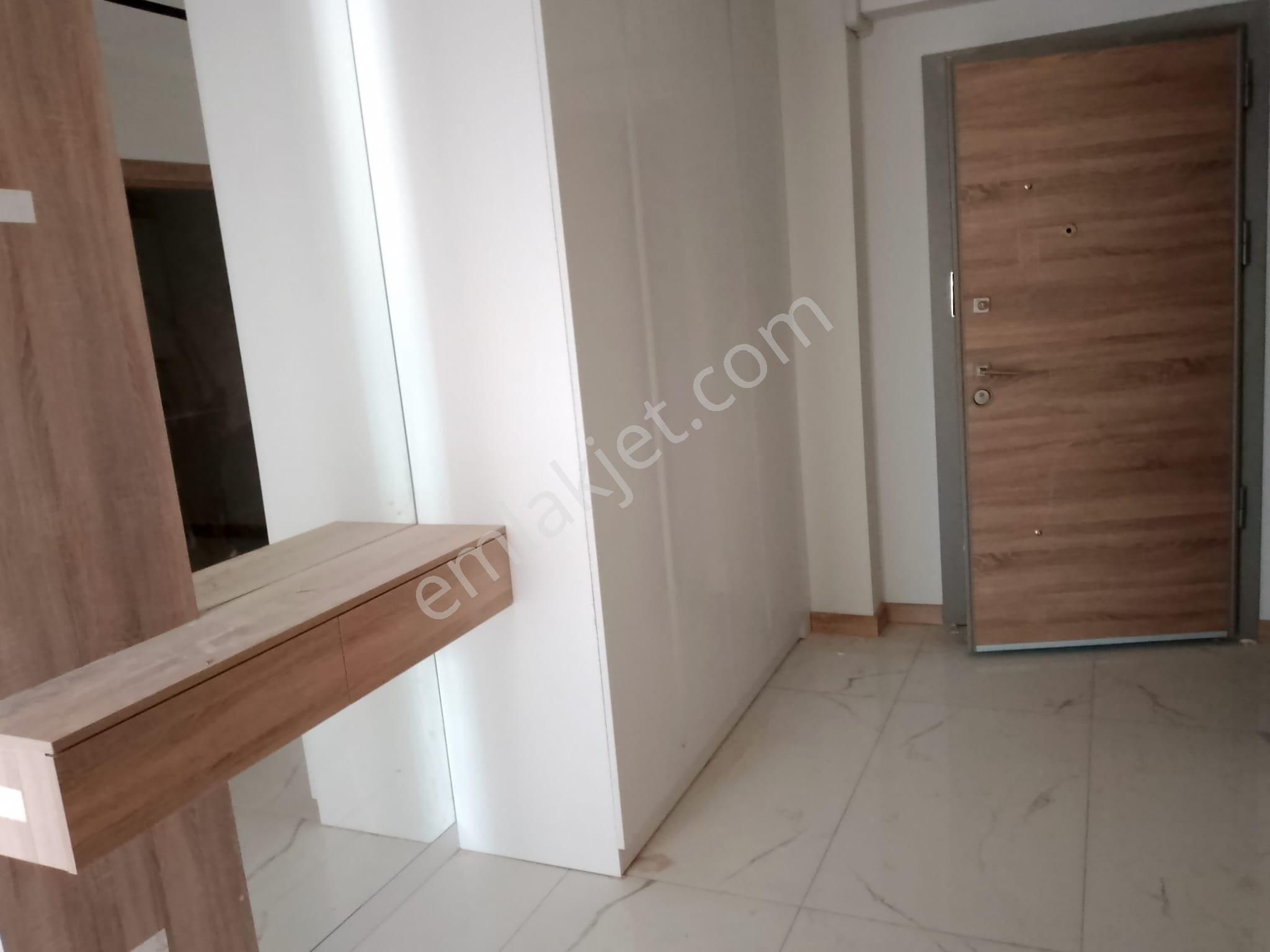 Menemen Merkez'de, Özel Garaj, Havuzlu Site İçinde Satılık 3+1 - Görsel 12