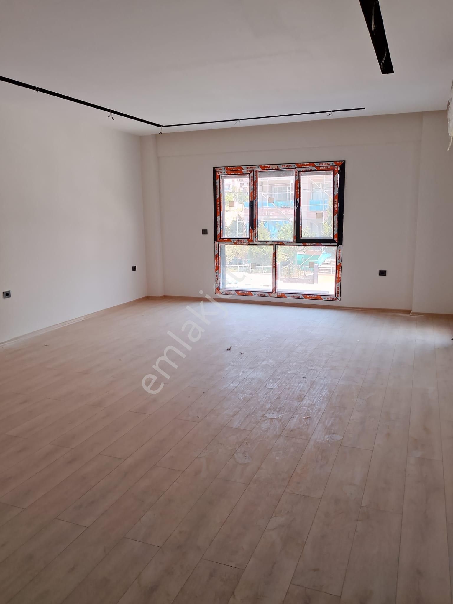 Menemen Merkez'de, Özel Garaj, Havuzlu Site İçinde Satılık 3+1 - Görsel 14