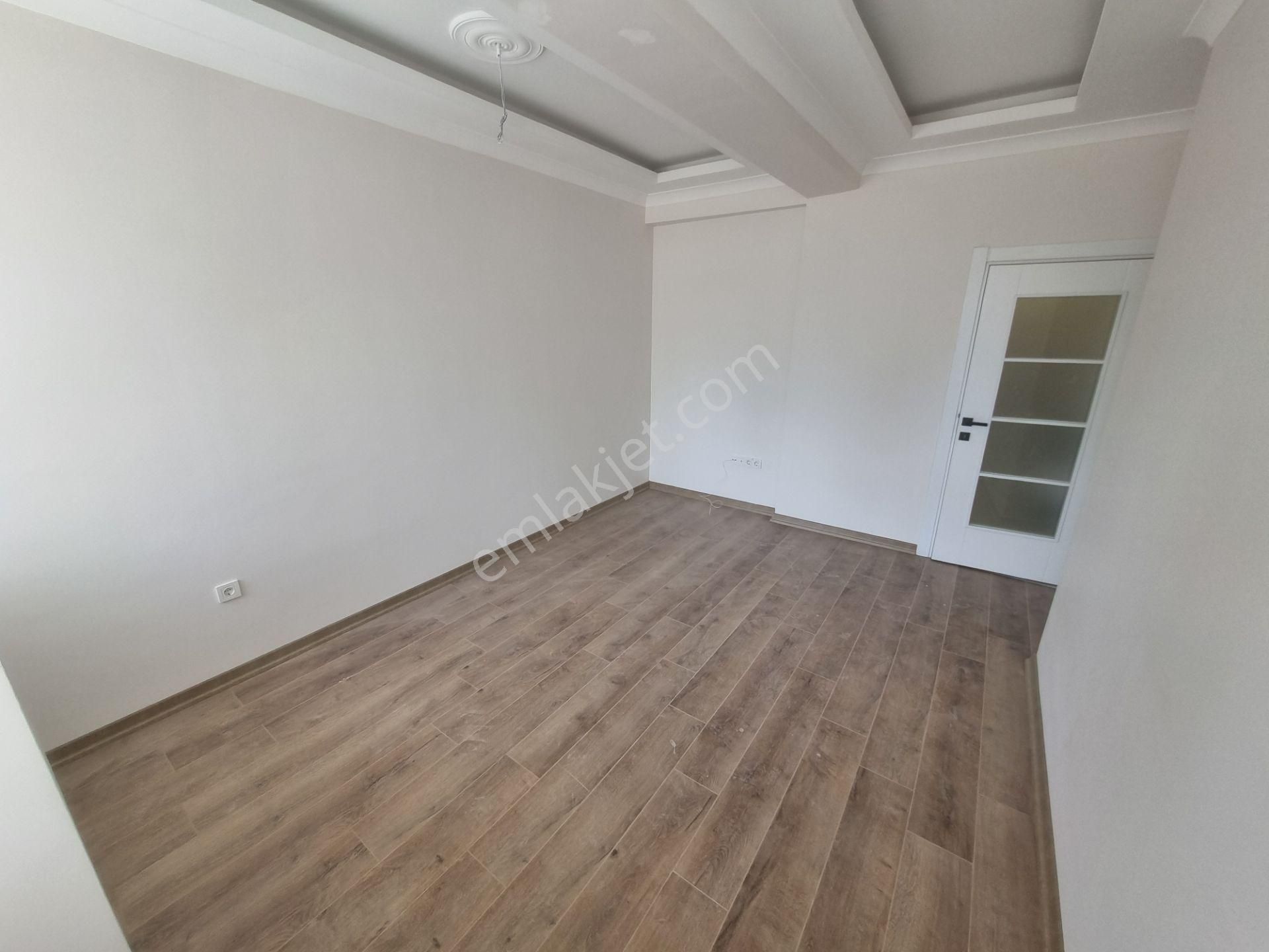 Çekmeköy Merkez Mahallesinde Satılık 2+1 Bahçe Katı Daire - Görsel 5