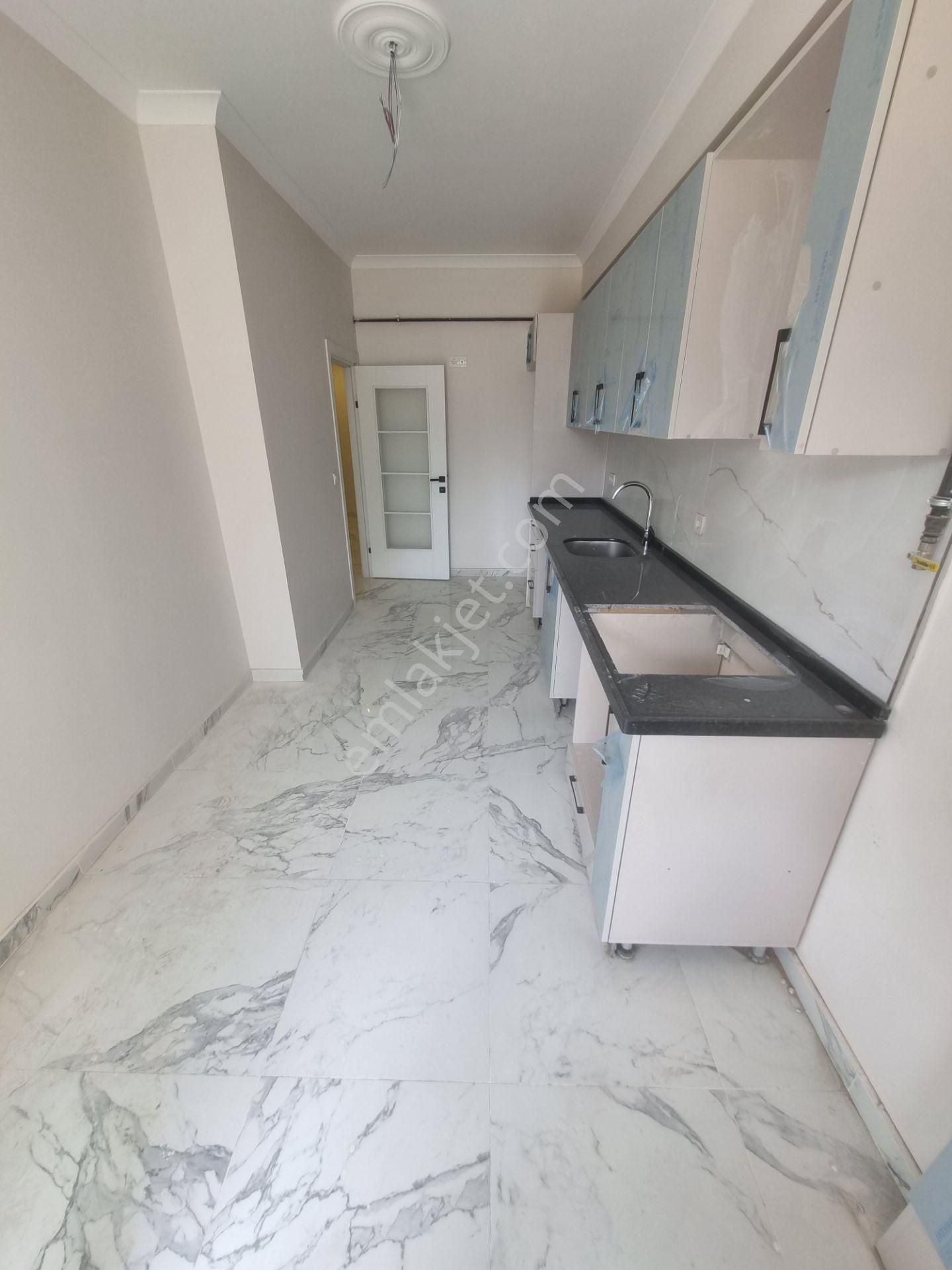 Çekmeköy Merkez Mahallesinde Satılık 2+1 Bahçe Katı Daire - Görsel 12