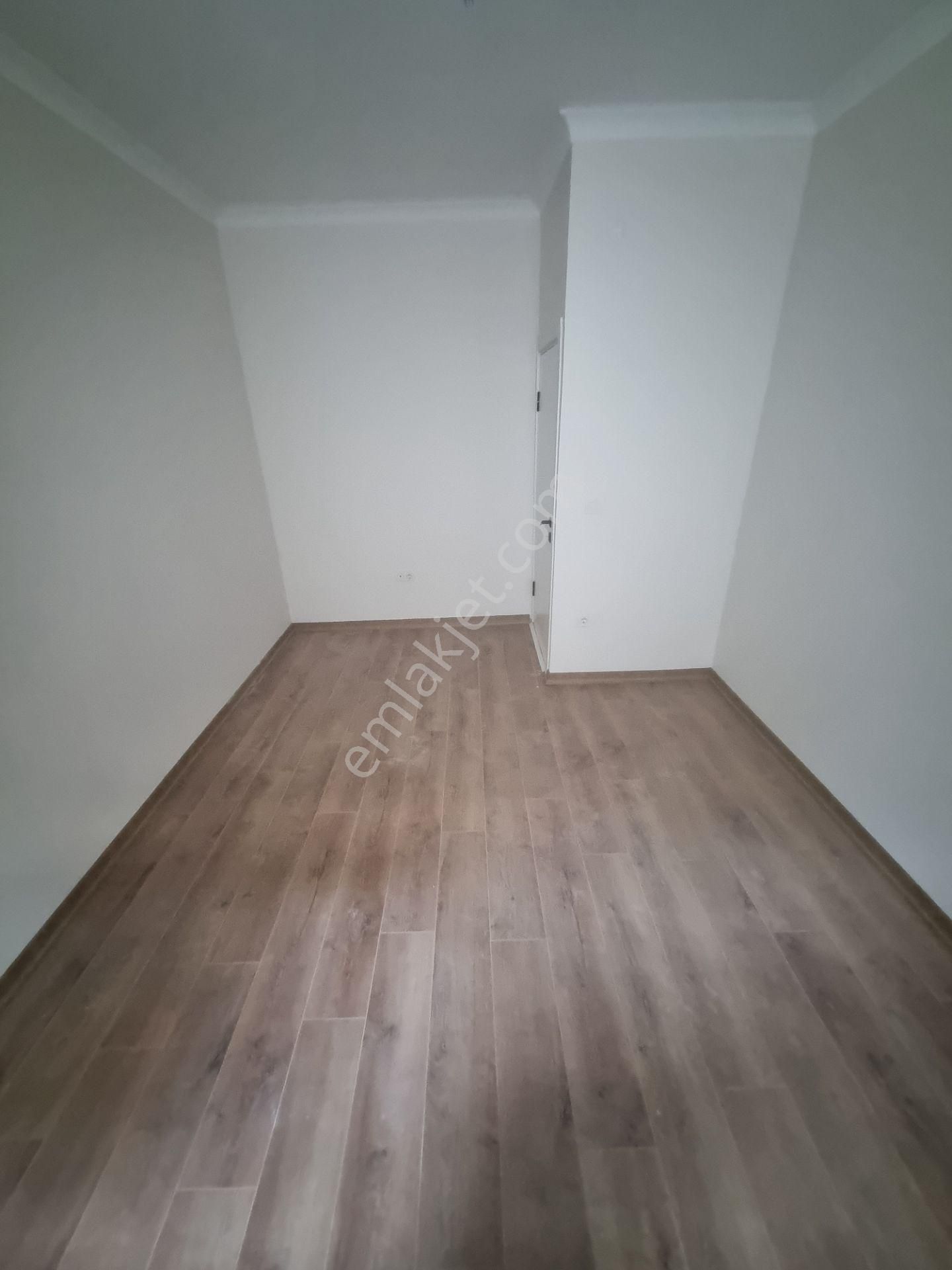 Çekmeköy Merkez Mahallesinde Satılık 2+1 Bahçe Katı Daire - Görsel 24