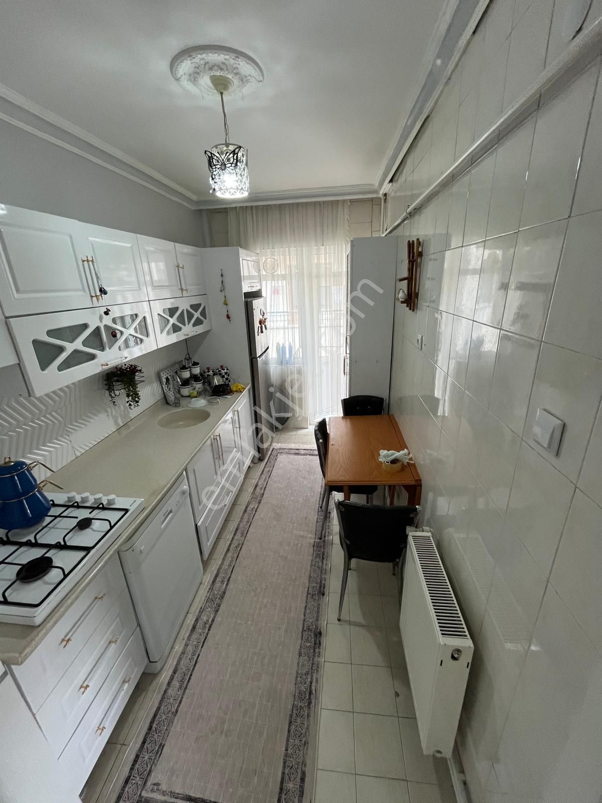 Altıdağ Örnek Mah Babür Cad Üstü 2+1 Full Yapılı Daire Kiralık