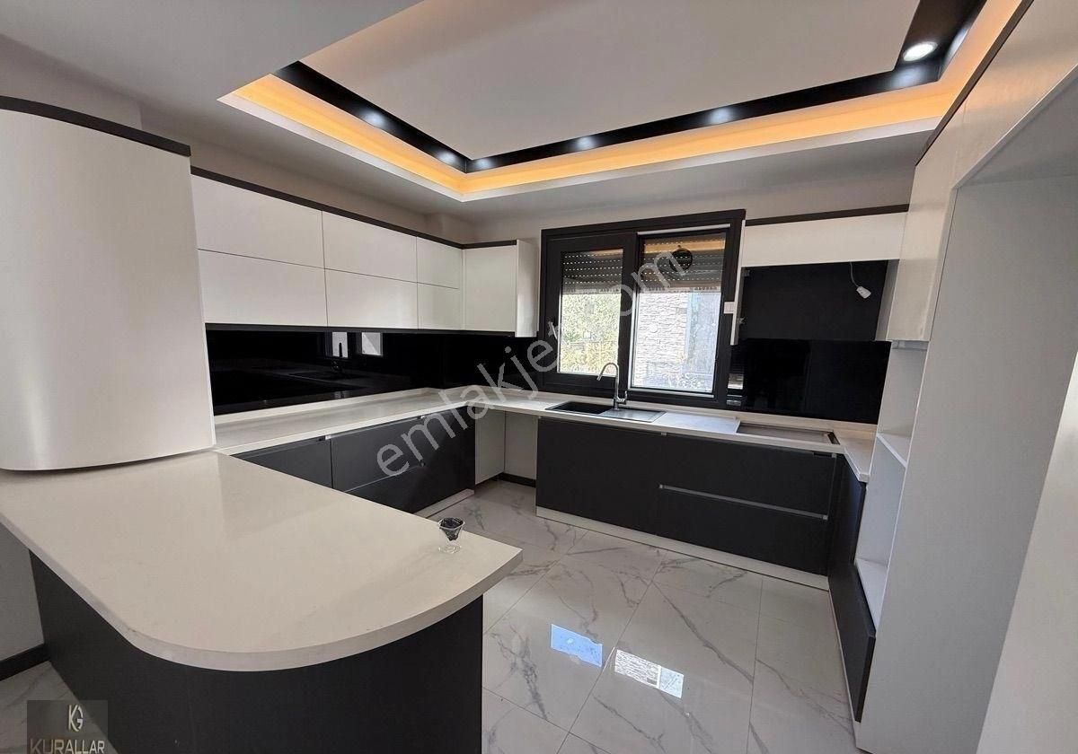 Kaz Dağlarının Etekleri Zeytinli De 4+1 Villa11