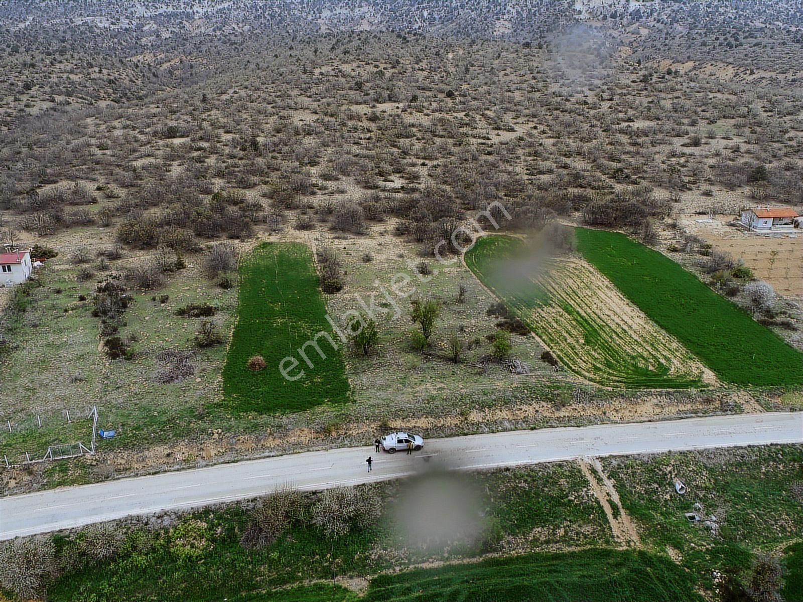 Kilistrada Asfalt Cephe Bahçe 884 M² - Görsel 8