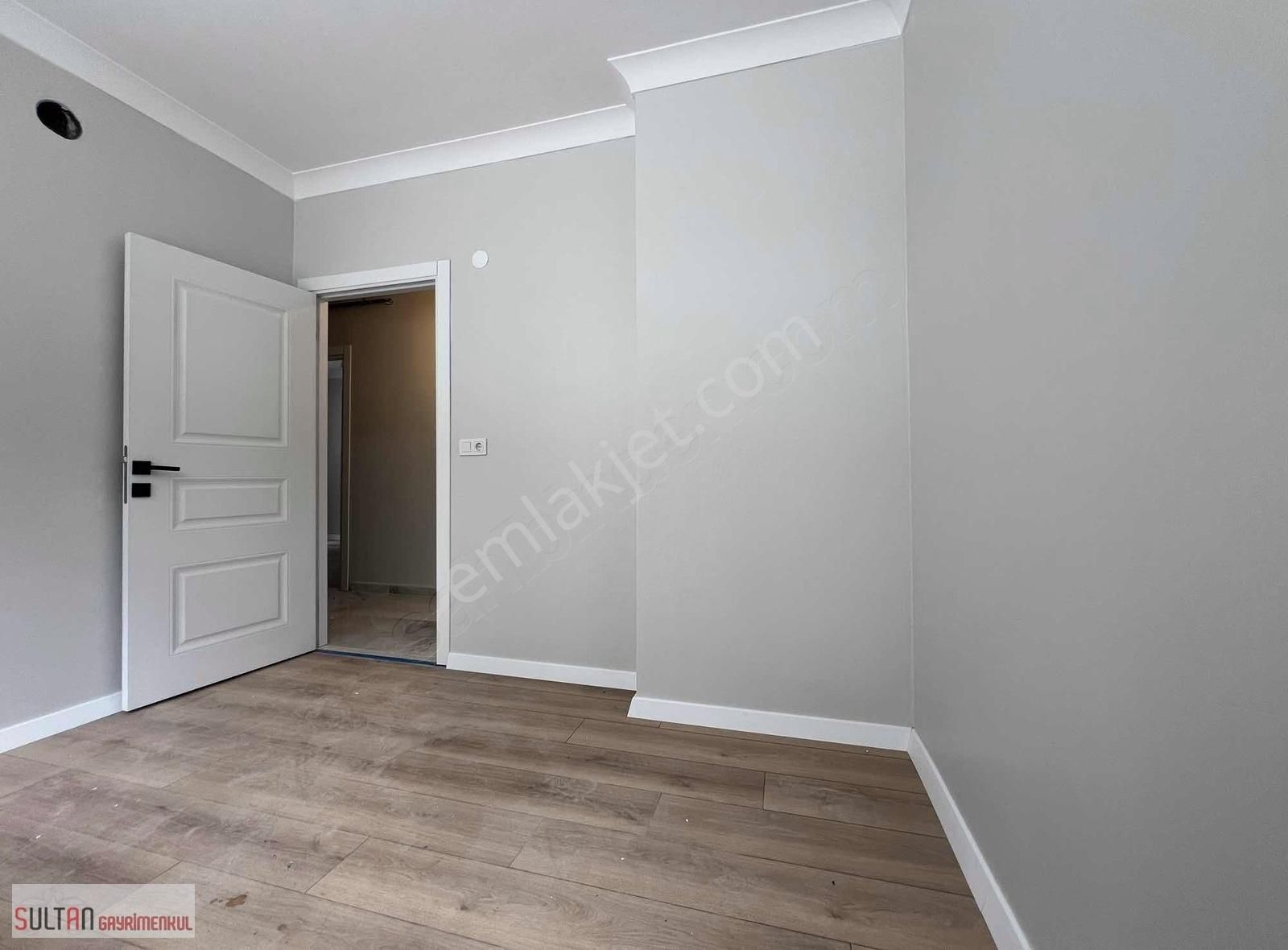 Sultan Gayrimenkul'den Bağlarbaşı Ortaokulu Ykn 3+1 Sıfır Daire - Görsel 4