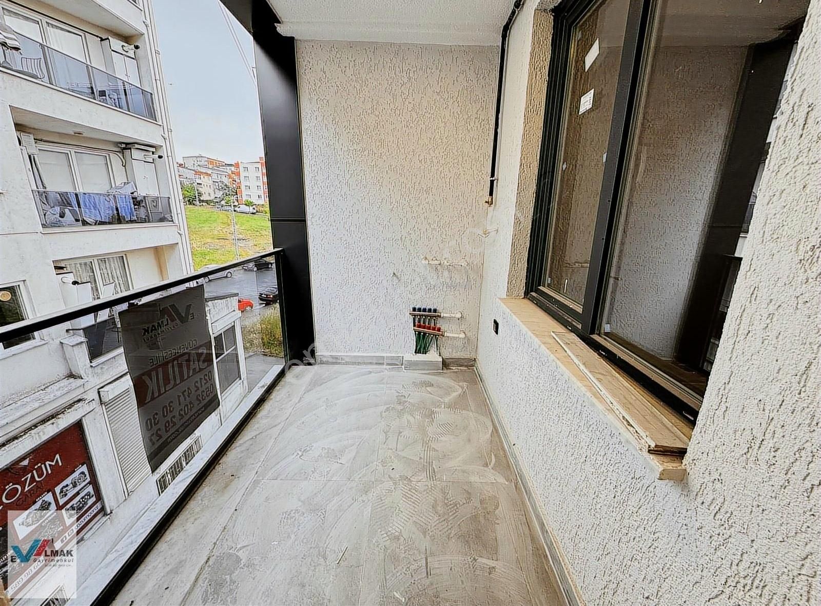 Evalmak'ta Tevfikbey Mah.de 3+1(120m2) Asansörlü Otoparklı Sıfır - Görsel 2