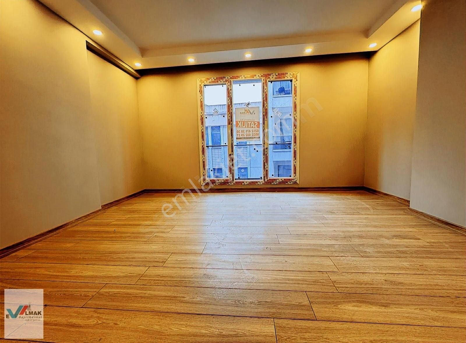 Evalmak'ta Tevfikbey Mah.de 3+1(120m2) Asansörlü Otoparklı Sıfır - Görsel 4