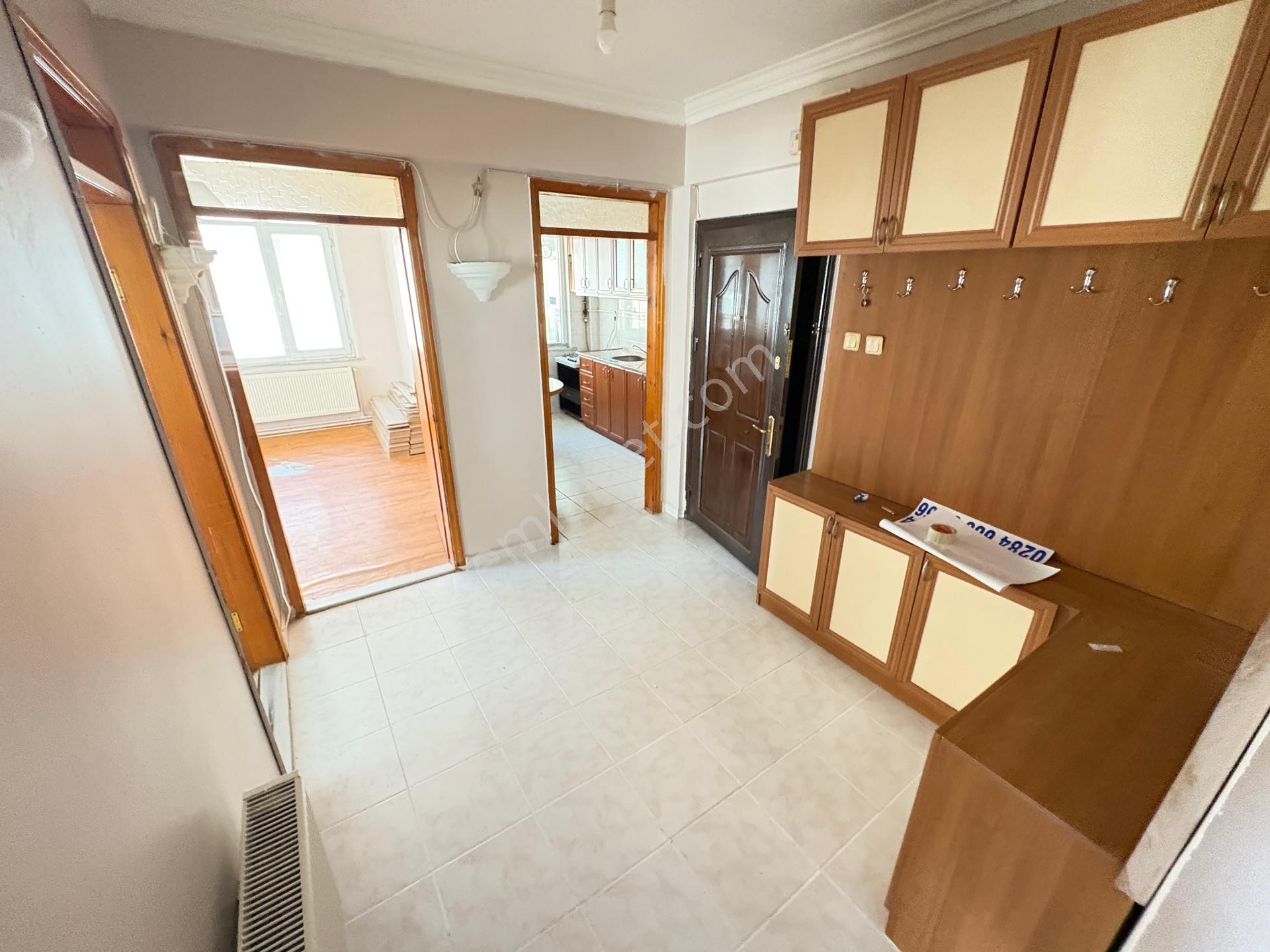 Marmara'dan Meyve Tabaklı Heykelde 2+1 Kiralık Daire - Görsel 14