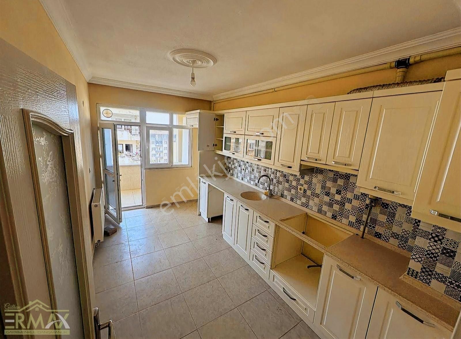 Arsin Merkezde Kiralık Daire