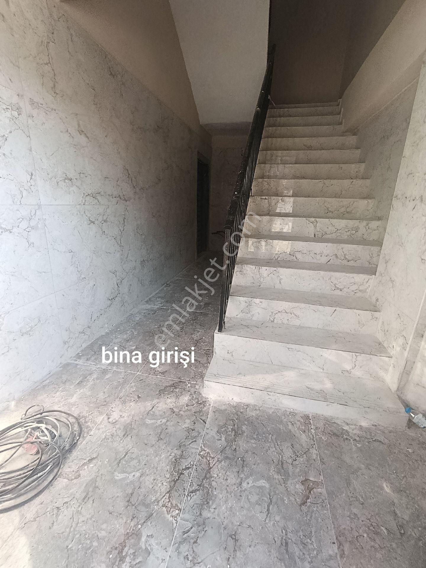 Ahmet Yasevi De 3+1 Dört Odalı Ful+ful Daireler