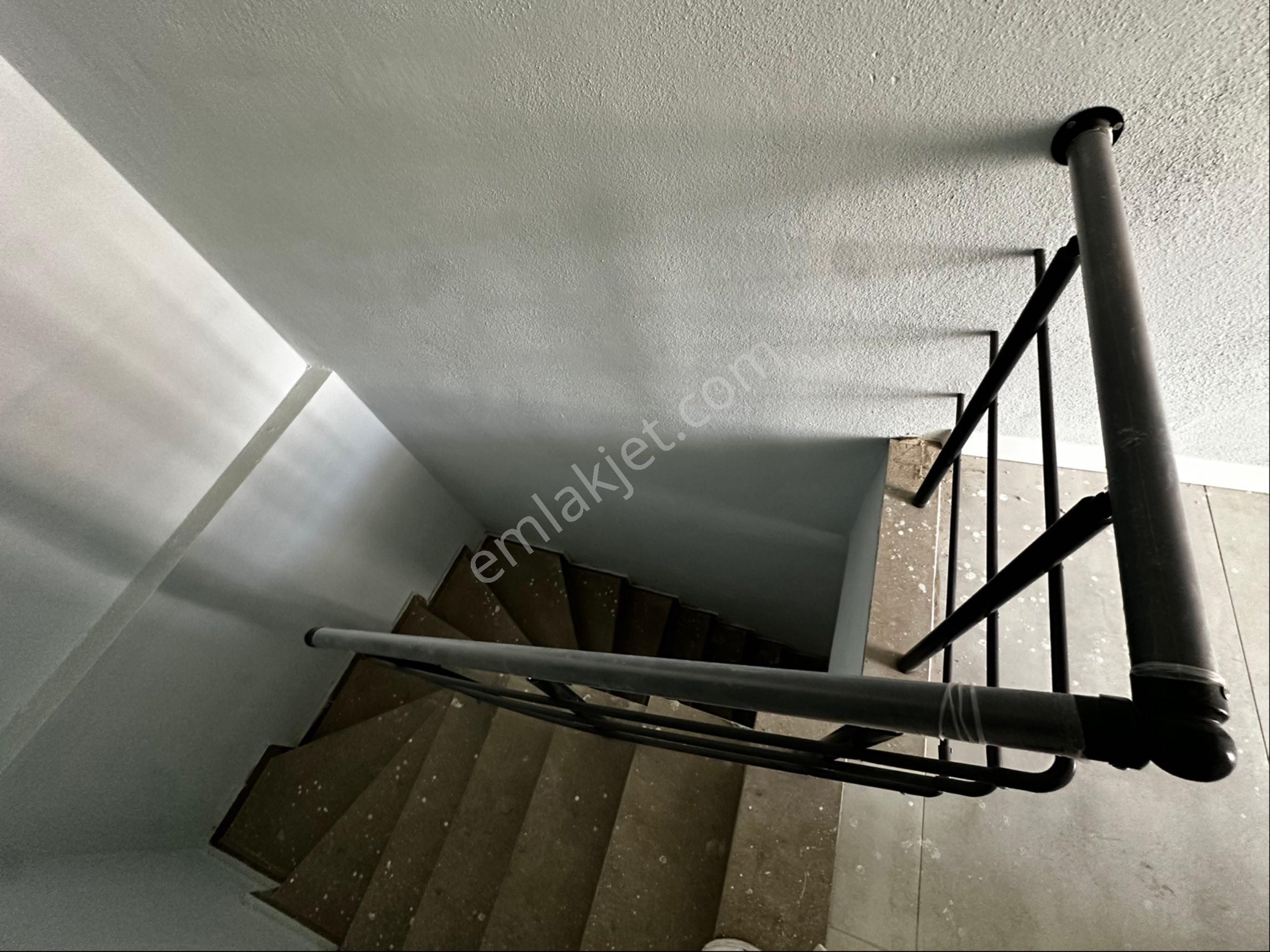 Çanakkale Merkez Barbaros Mahallesi Satılık 2+1 Dubleks Daire - Görsel 3