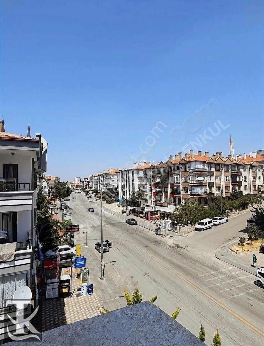 Kozanlar Gayrimenkulden Cadde De Geniş Yetkili Kiralık 3+1