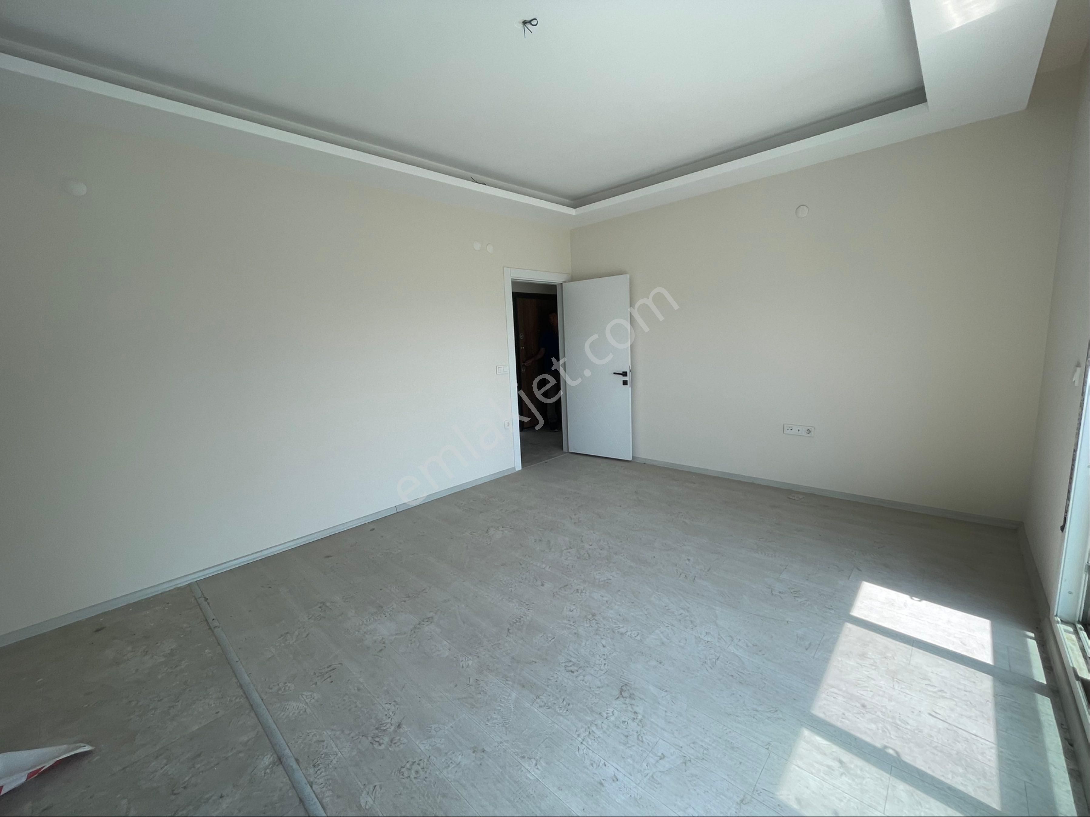 Tek Gayrimenkulden2+1 Merkezi Konumda Satılık Daire - Görsel 3