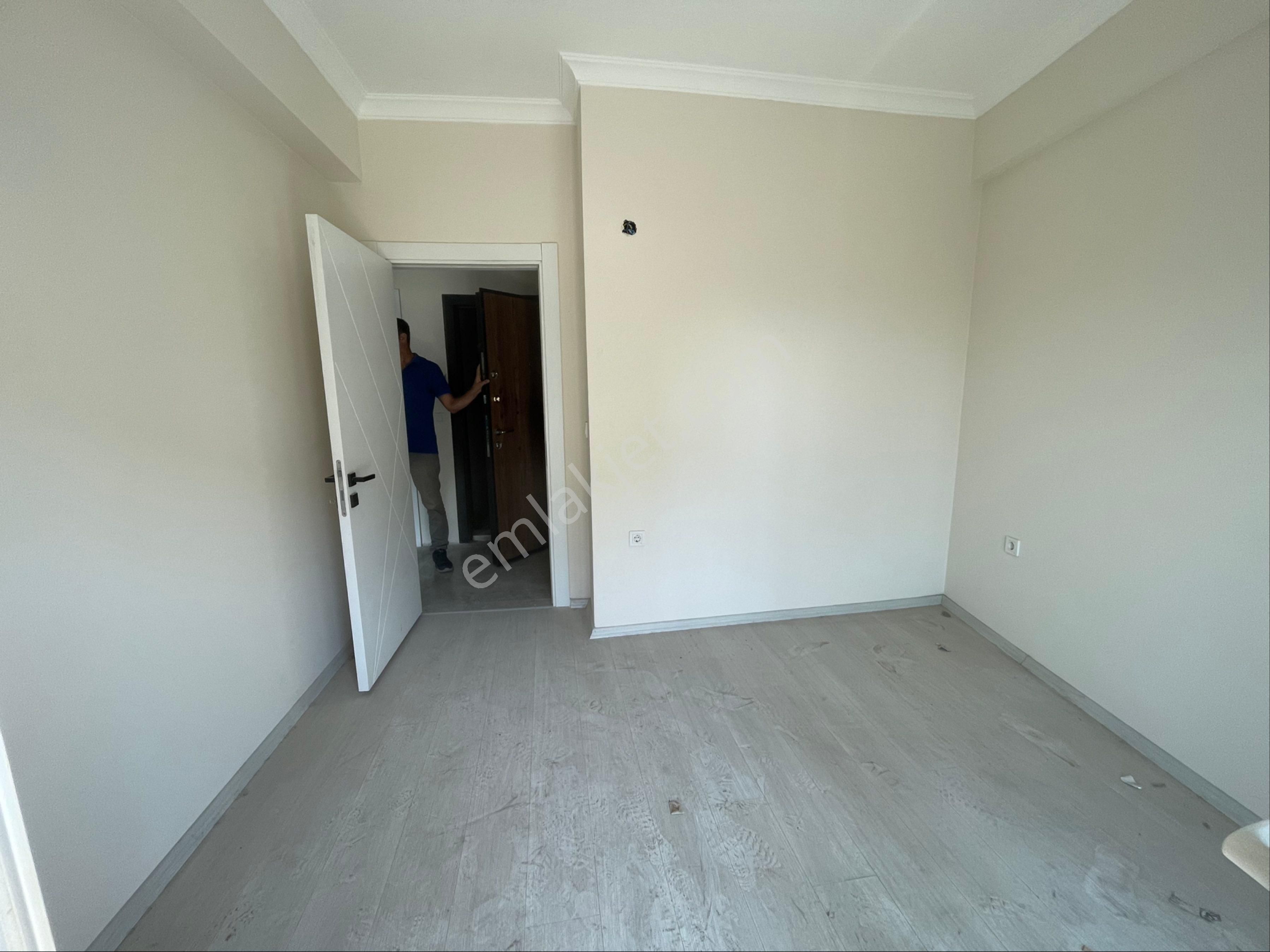 Tek Gayrimenkulden2+1 Merkezi Konumda Satılık Daire - Görsel 7