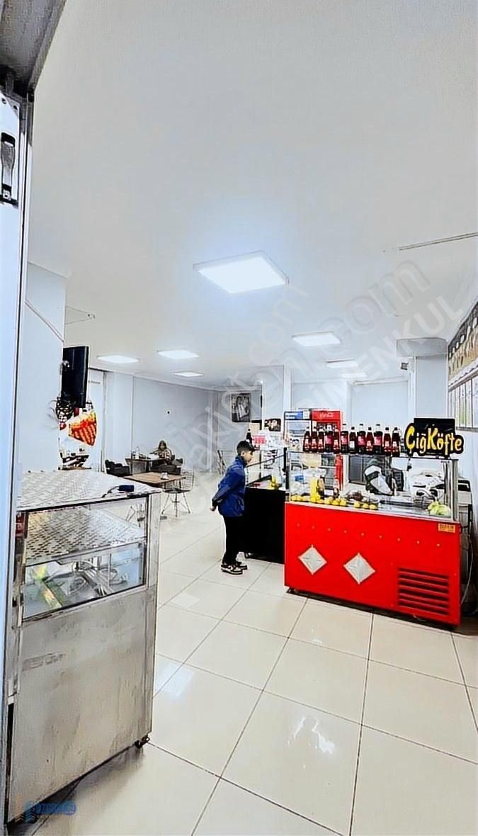 Çayırova Özgürlük Mahallesinde Cadde Üzerinde 170 M2 İki Katlı