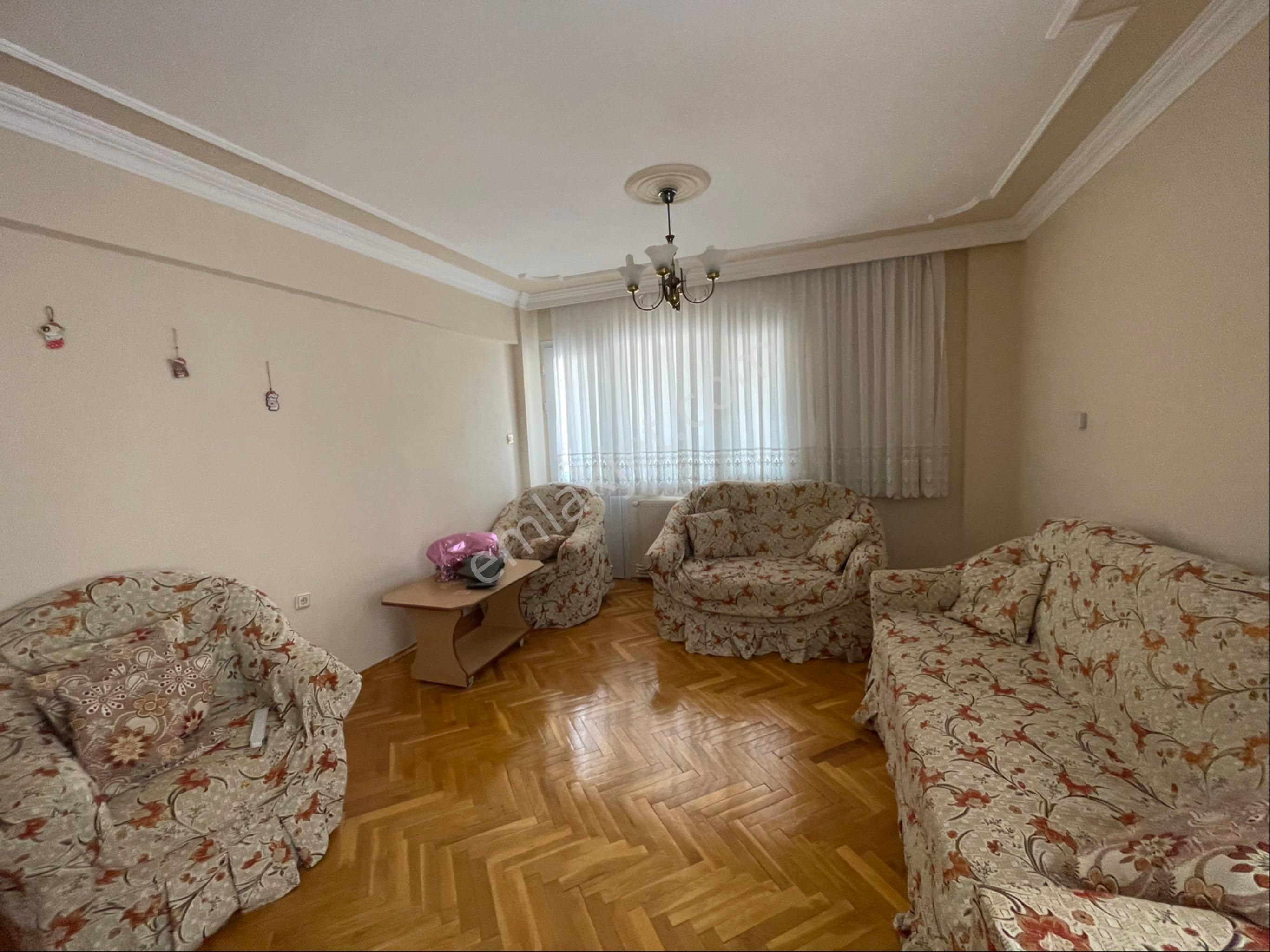İnönü Mahallesinde 3+1doğalgazlı Eşyalı Kiralık Daire
