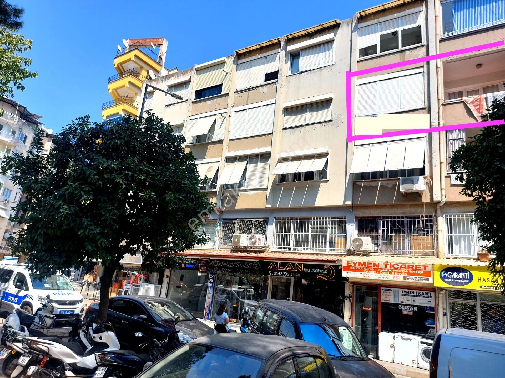 Uğur Mumcu Parkı Cepheli,3+1,ister Ofis,ister Mesken,