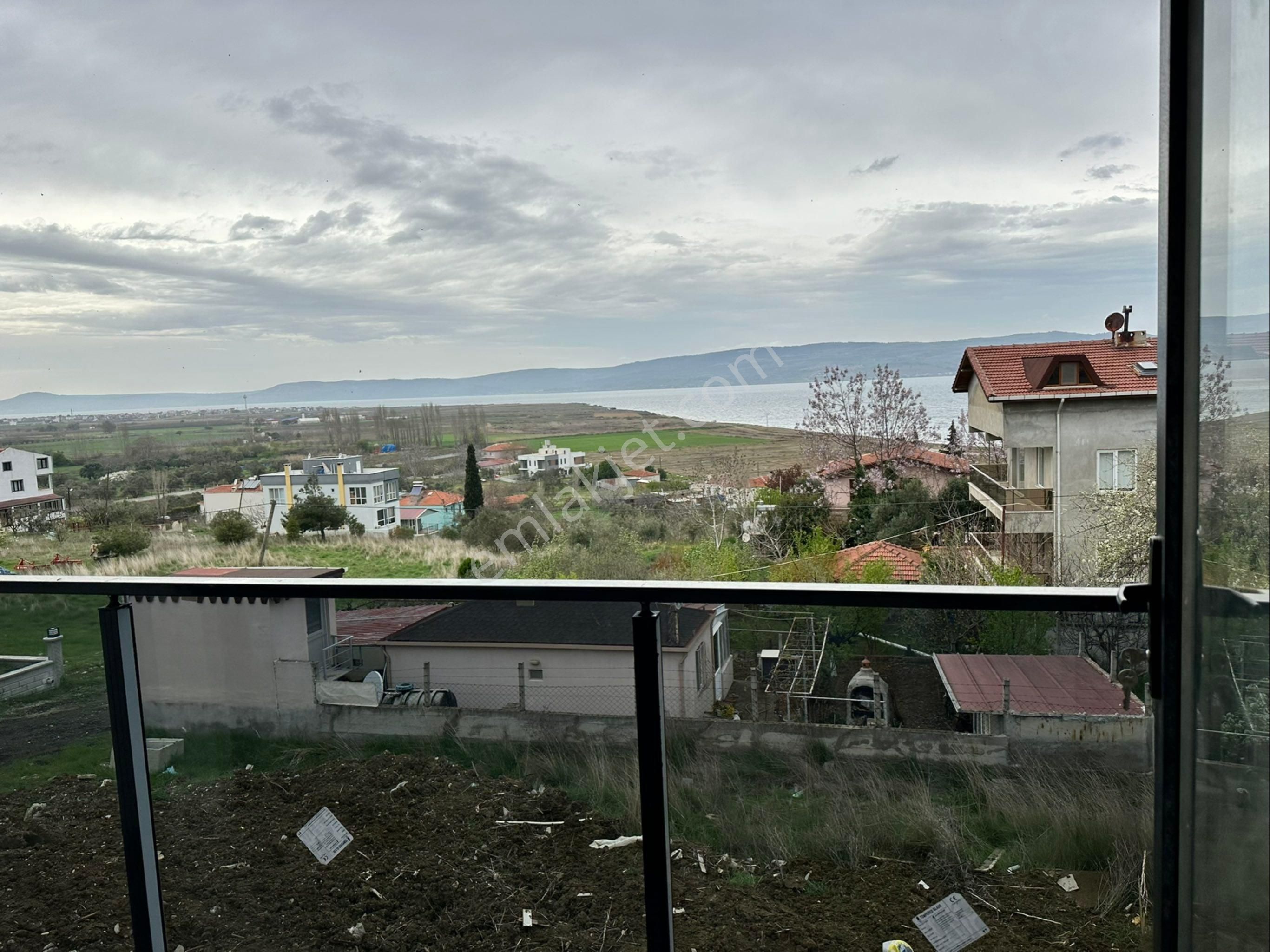 Çanakkale Lapseki Kemiklialan Da Boğaz Manzaralı 2+1 Lüks Villa - Görsel 11