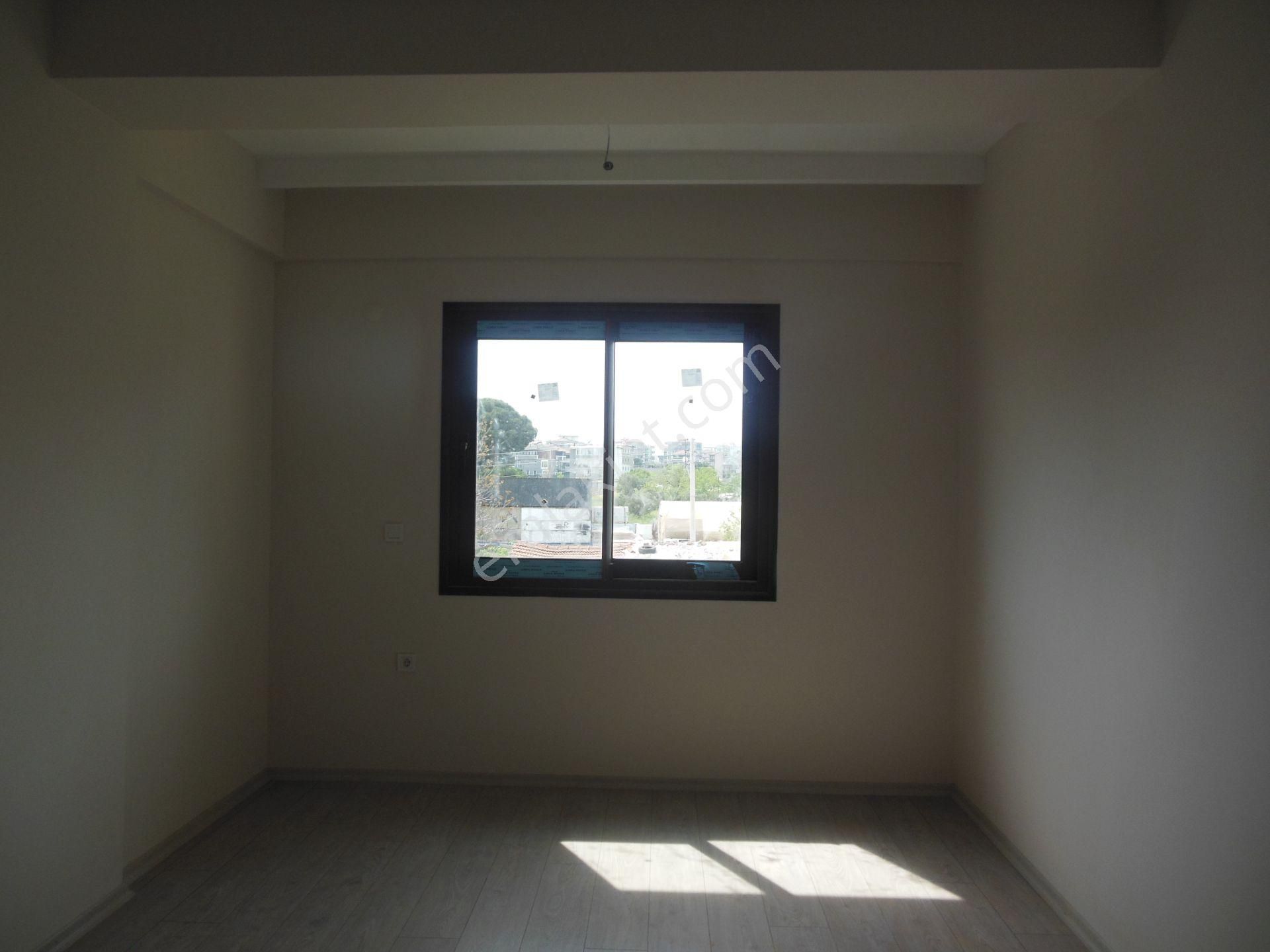 Bal Gayrimenkul -cüneytbeyde Merkezi Konumda Şık Malzemeli Villa - Görsel 32