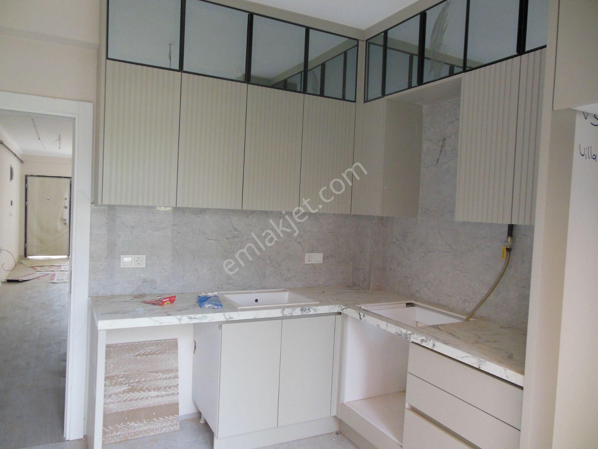 Bal Gayrimenkul -cüneytbeyde Merkezi Konumda Şık Malzemeli Villa - Görsel 23