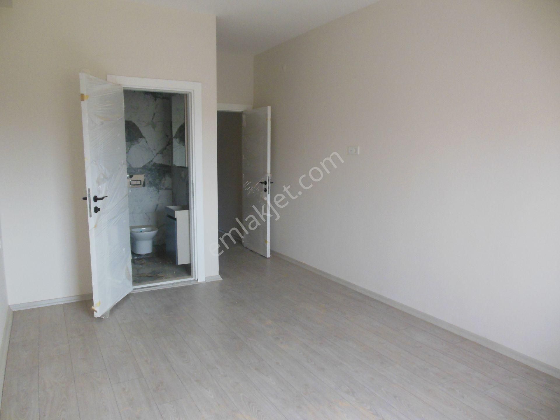 Bal Gayrimenkul -cüneytbeyde Merkezi Konumda Şık Malzemeli Villa - Görsel 28