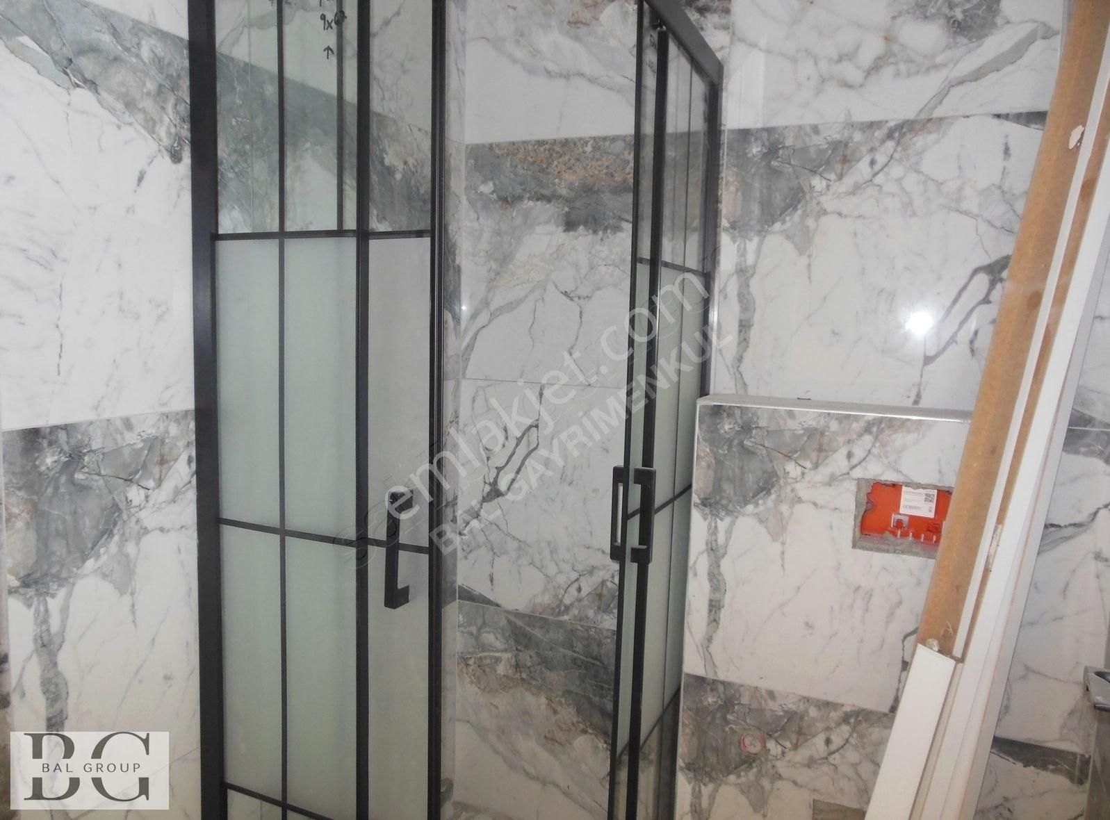 Bal Gayrimenkul -cüneytbeyde Merkezi Konumda Şık Malzemeli Villa - Görsel 7