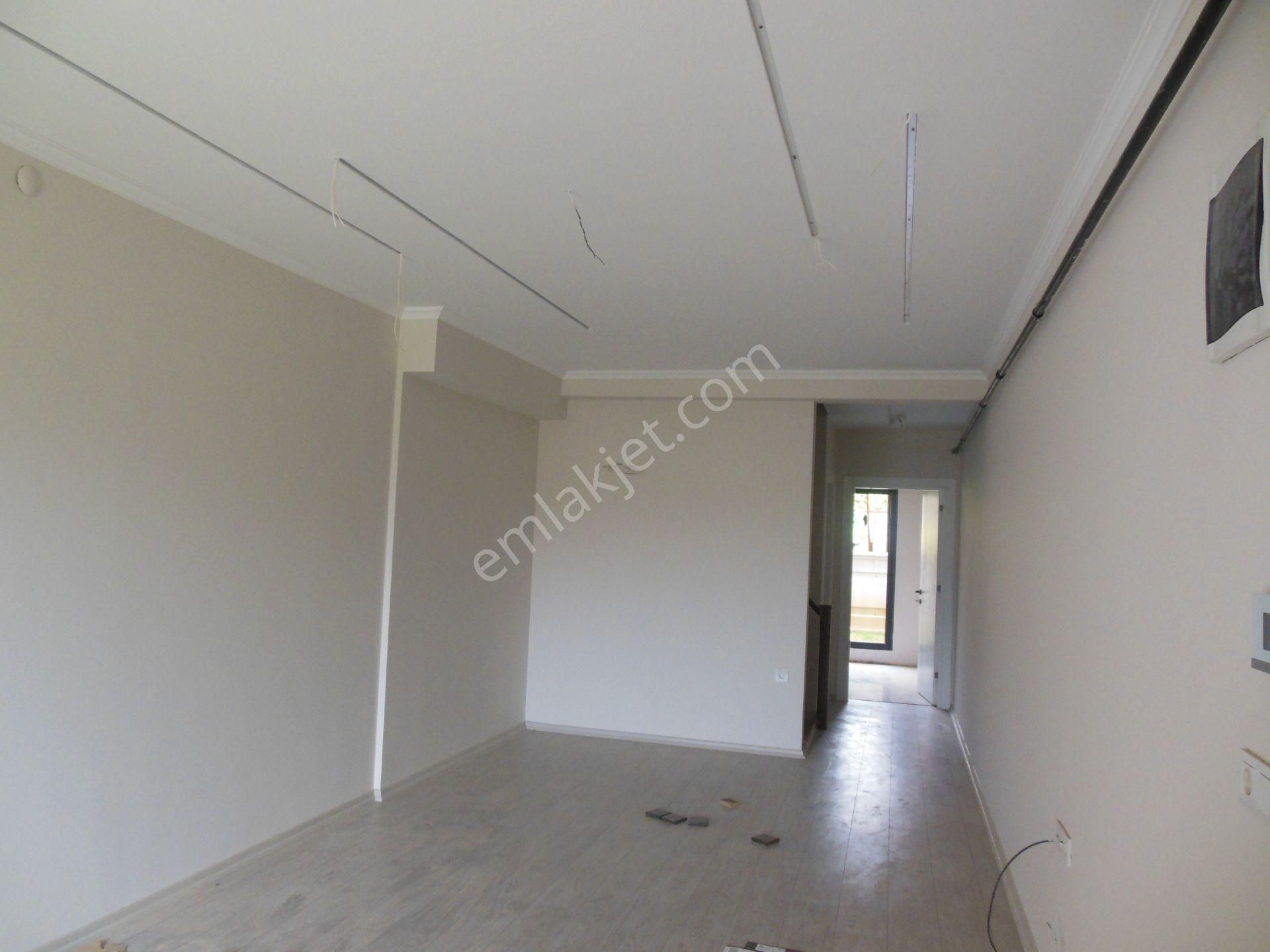 Bal Gayrimenkul -cüneytbeyde Merkezi Konumda Şık Malzemeli Villa - Görsel 22