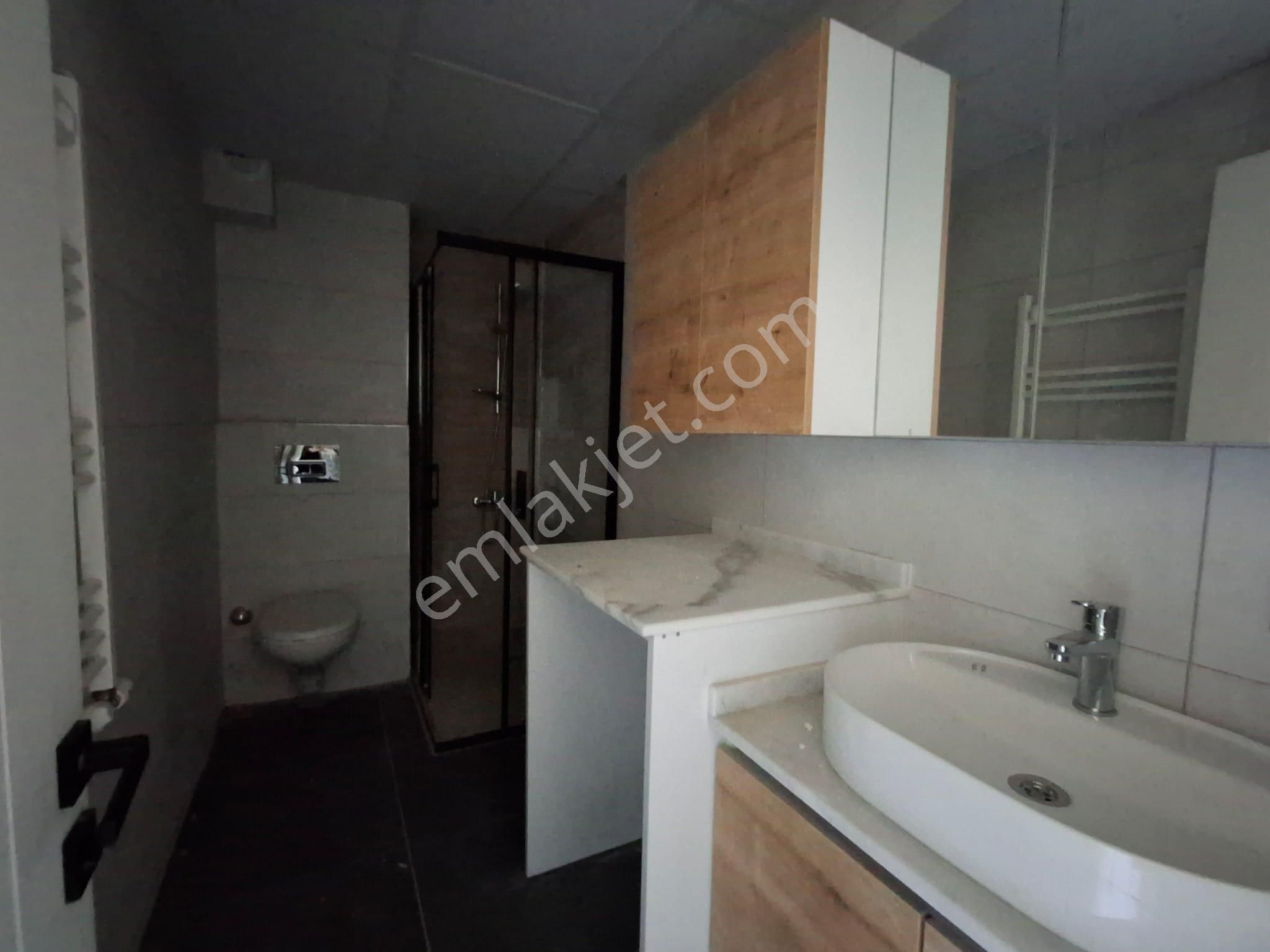 Bal Gayrimenkul -gölcüklerde Açık Mutfak Geniş Bahçeli 4+1 Villa - Görsel 24