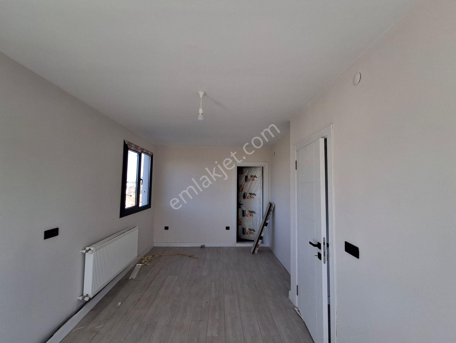 Bal Gayrimenkul -gölcüklerde Açık Mutfak Geniş Bahçeli 4+1 Villa - Görsel 12