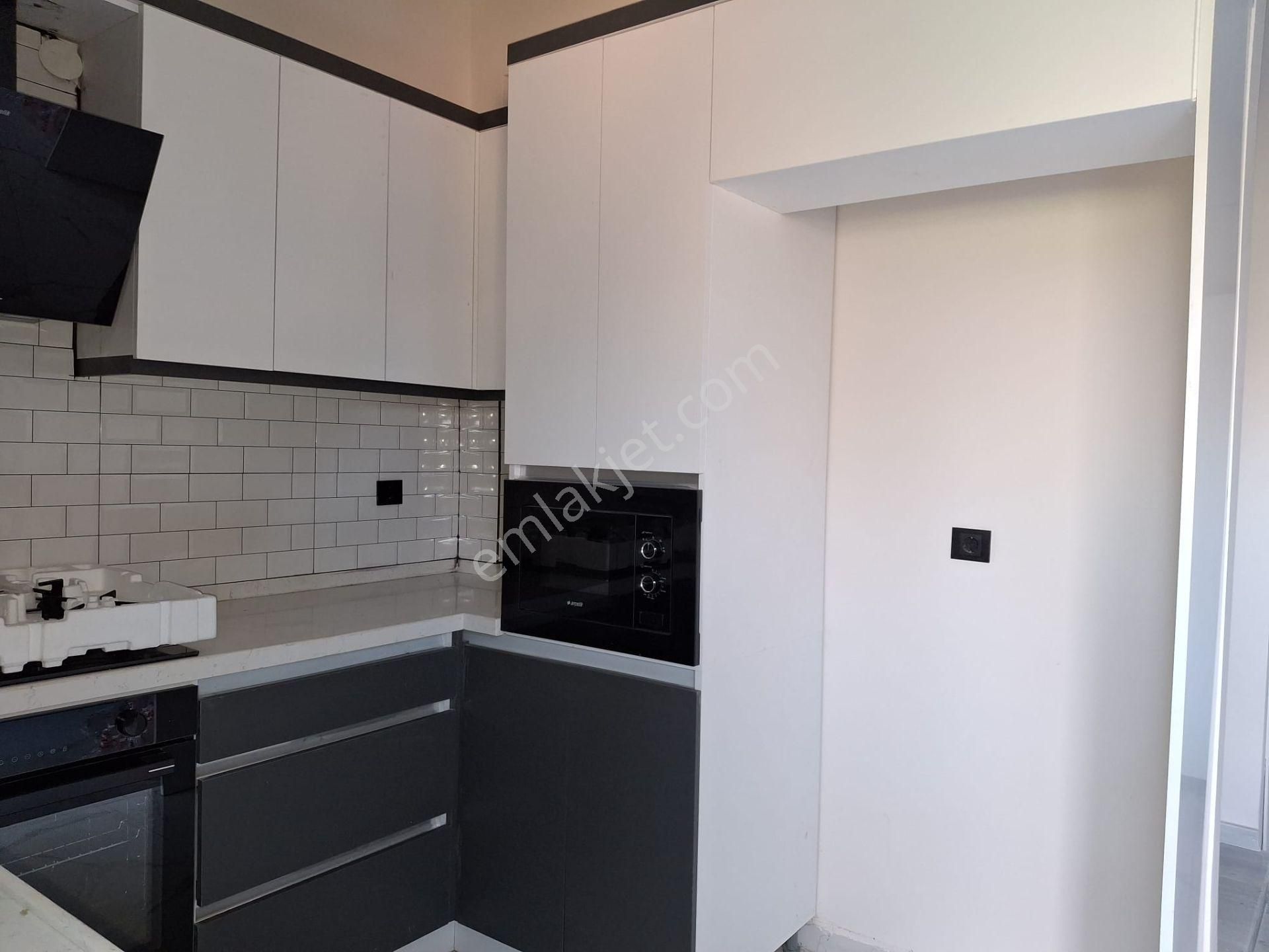 Bal Gayrimenkul -gölcüklerde Açık Mutfak Geniş Bahçeli 4+1 Villa - Görsel 7