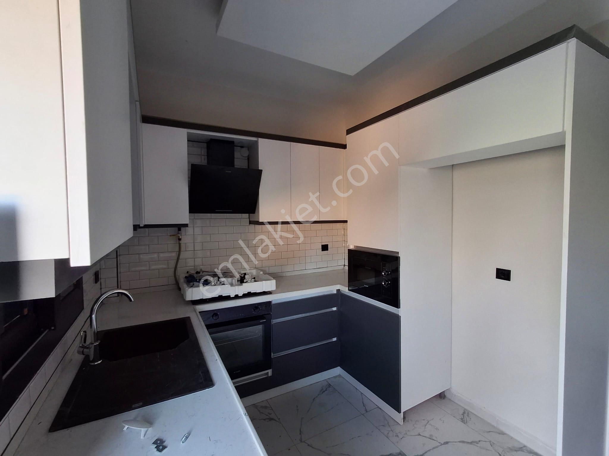 Bal Gayrimenkul -gölcüklerde Açık Mutfak Geniş Bahçeli 4+1 Villa - Görsel 6