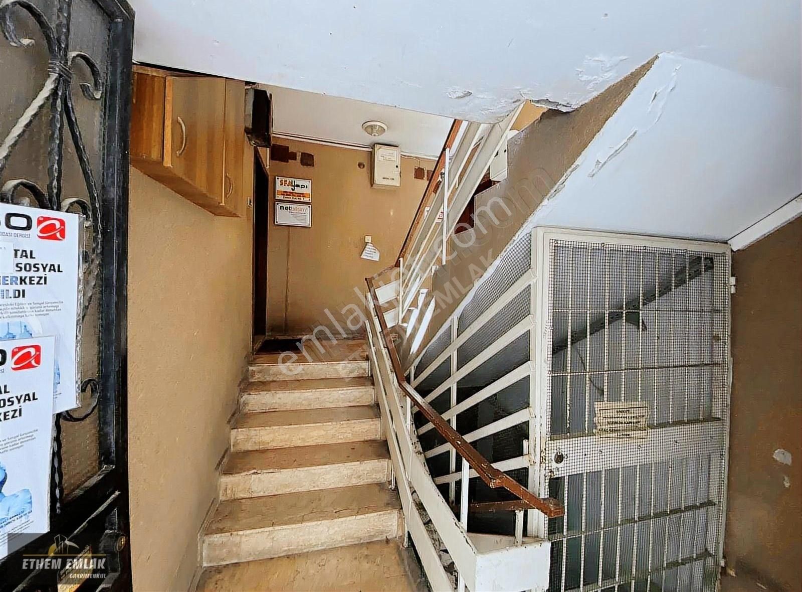 Bakımlı Temiz Daire Seyhan Oteli Arkası Kiralık Kaçmaz