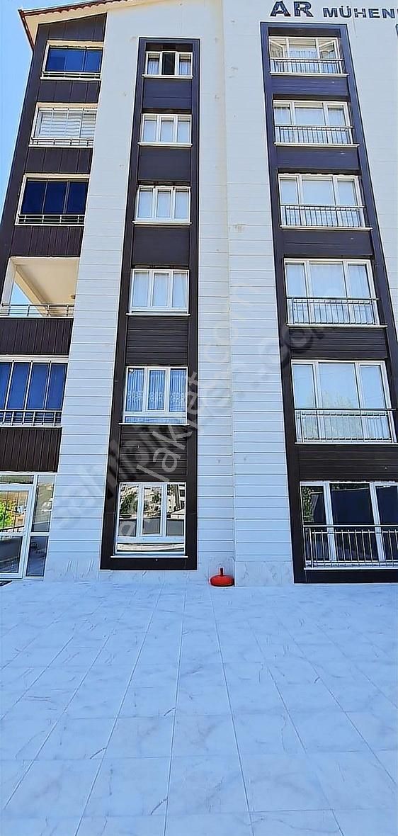 Fatih Özdemir Gayrimenkul'den Numune Hastanesi Karşısı 3+1