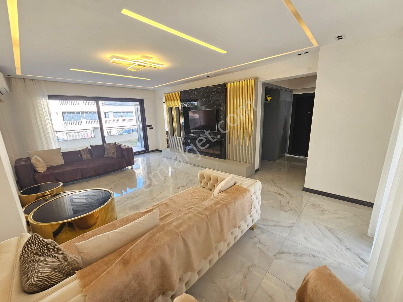 Aydın Didim Çamlıkda Bulunan 5+1 Villamız Satılıktır