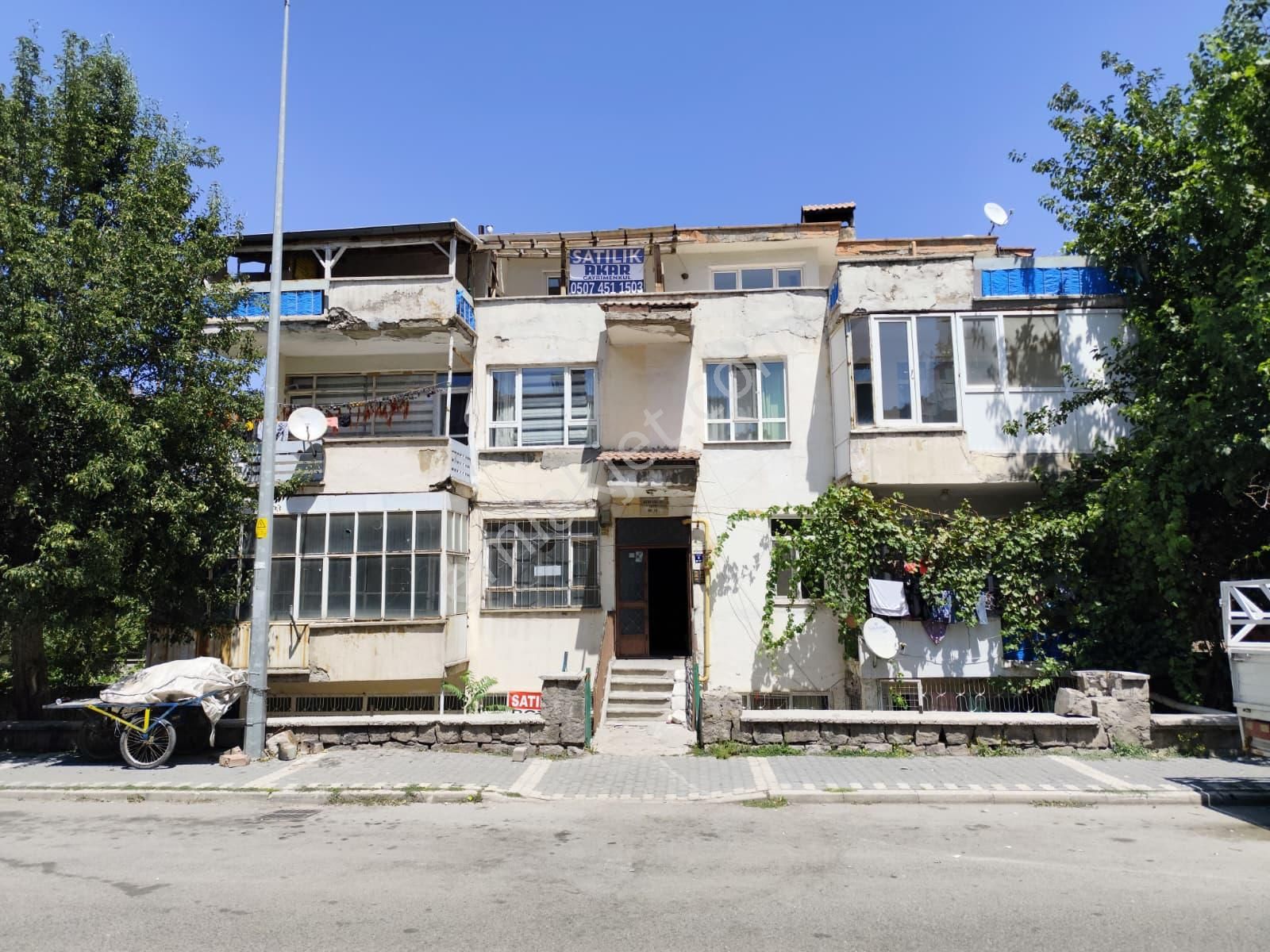 Akar Gyo | Esenyurt Mahallesi'nde 2+1 Yatırımlık Satılık Daire