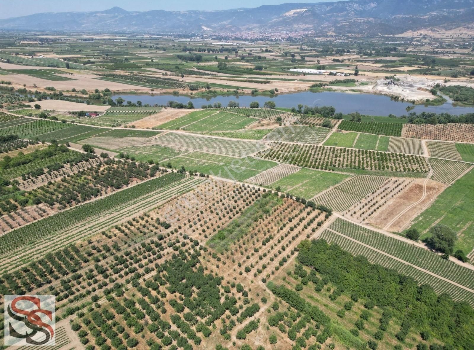 Geyve Safibey Mahallesi Muhteşem Konumda 3.500 M² Ayvalık - Görsel 6