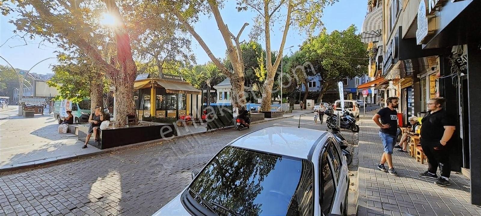 İzmitte Şehrin Göbeğinde Yüksek Kira Getirili Satılık Dükkan - Görsel 9