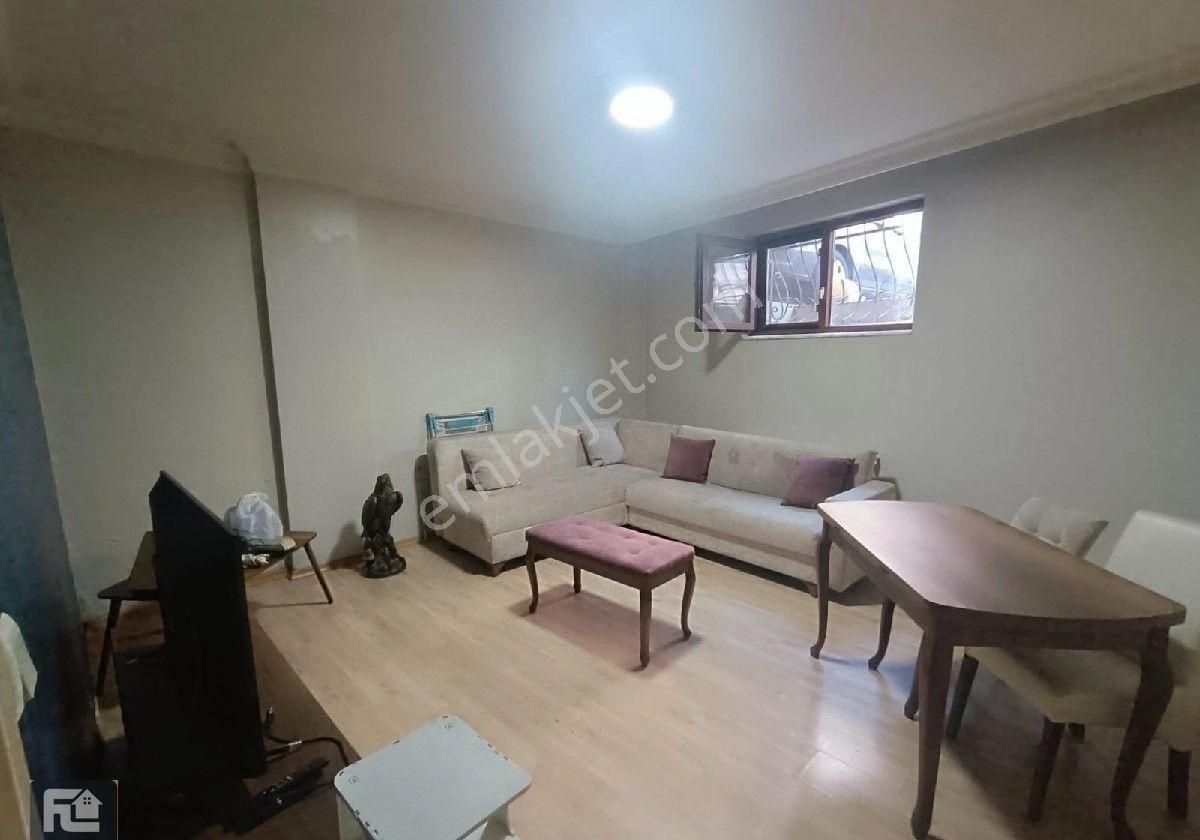 F-l Emlaktan Bulgurlu Metroya 12 Dk 1+1 Eşyalı Bahçe Kat