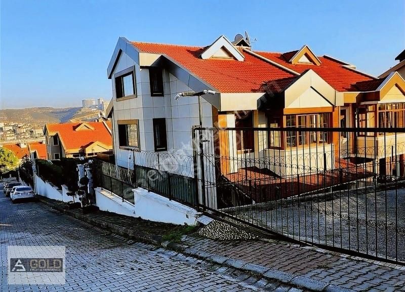 Bahçeşehir Boğazköy'de Satılık 5+2 Müstakil Bahçeli Villa - Görsel 17