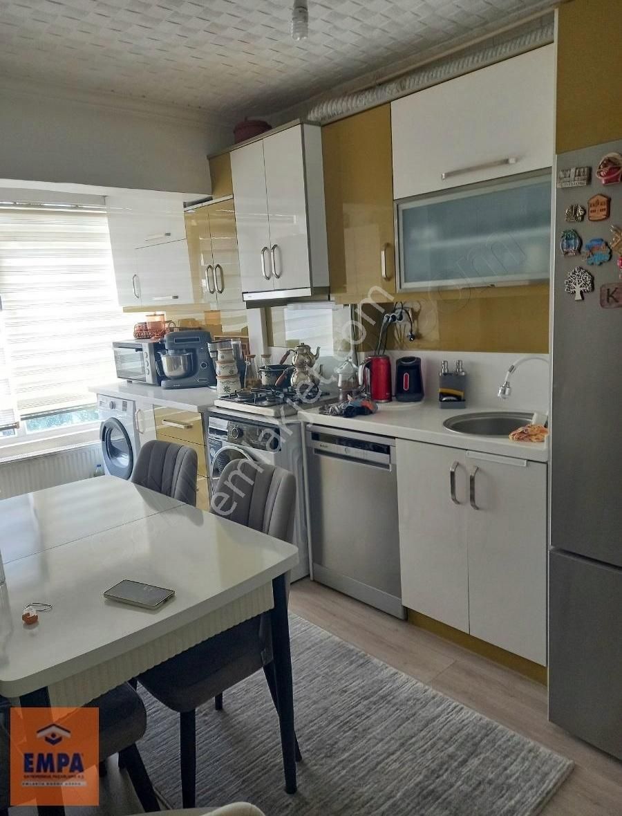 3+1 14. Caddeye 10 Mt İçeride Yapılı Masrafsız Katta Daire