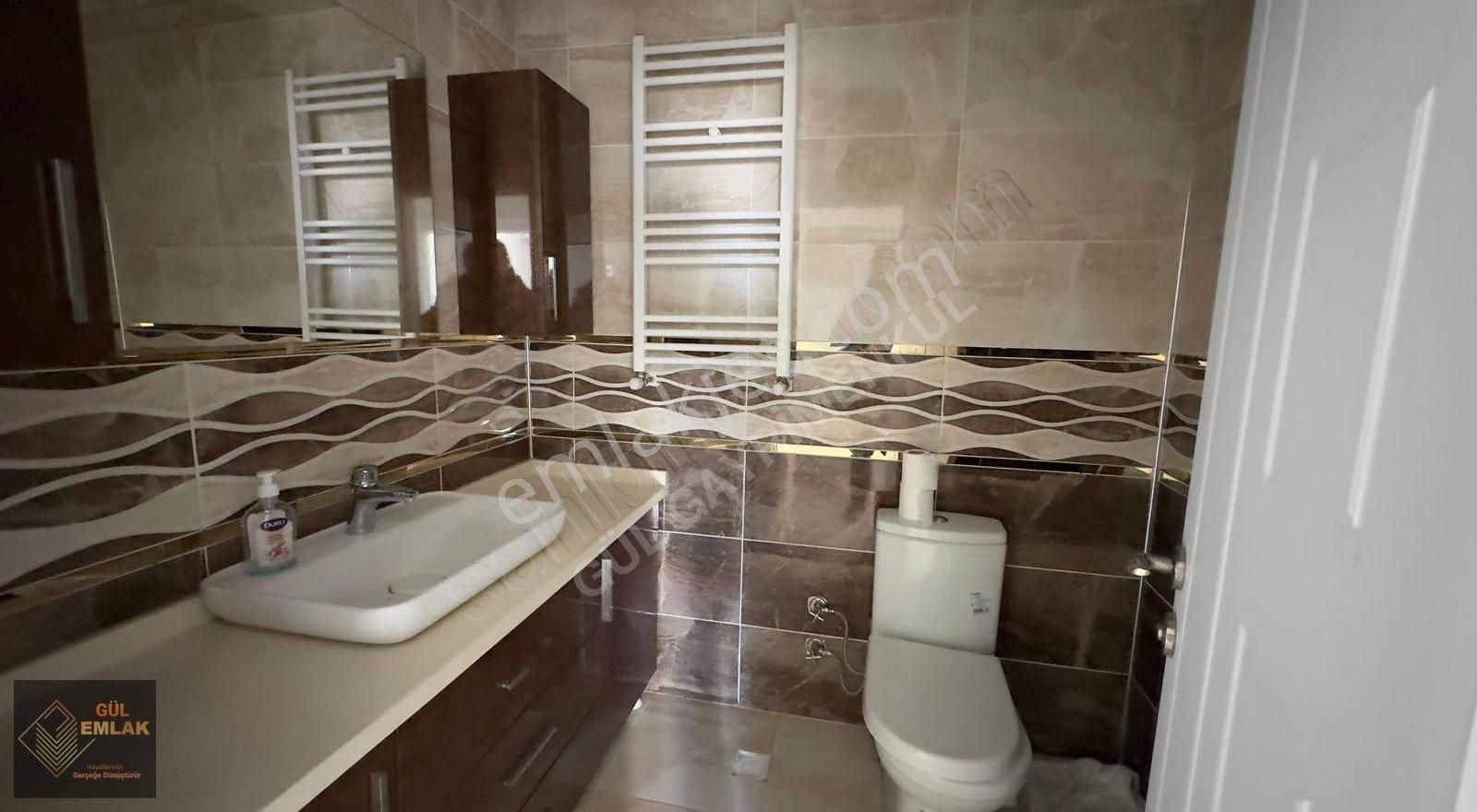 Silivri Site Ferah Ebeveyn Banyolu Otoparklı 3+1 Kiralık Daire