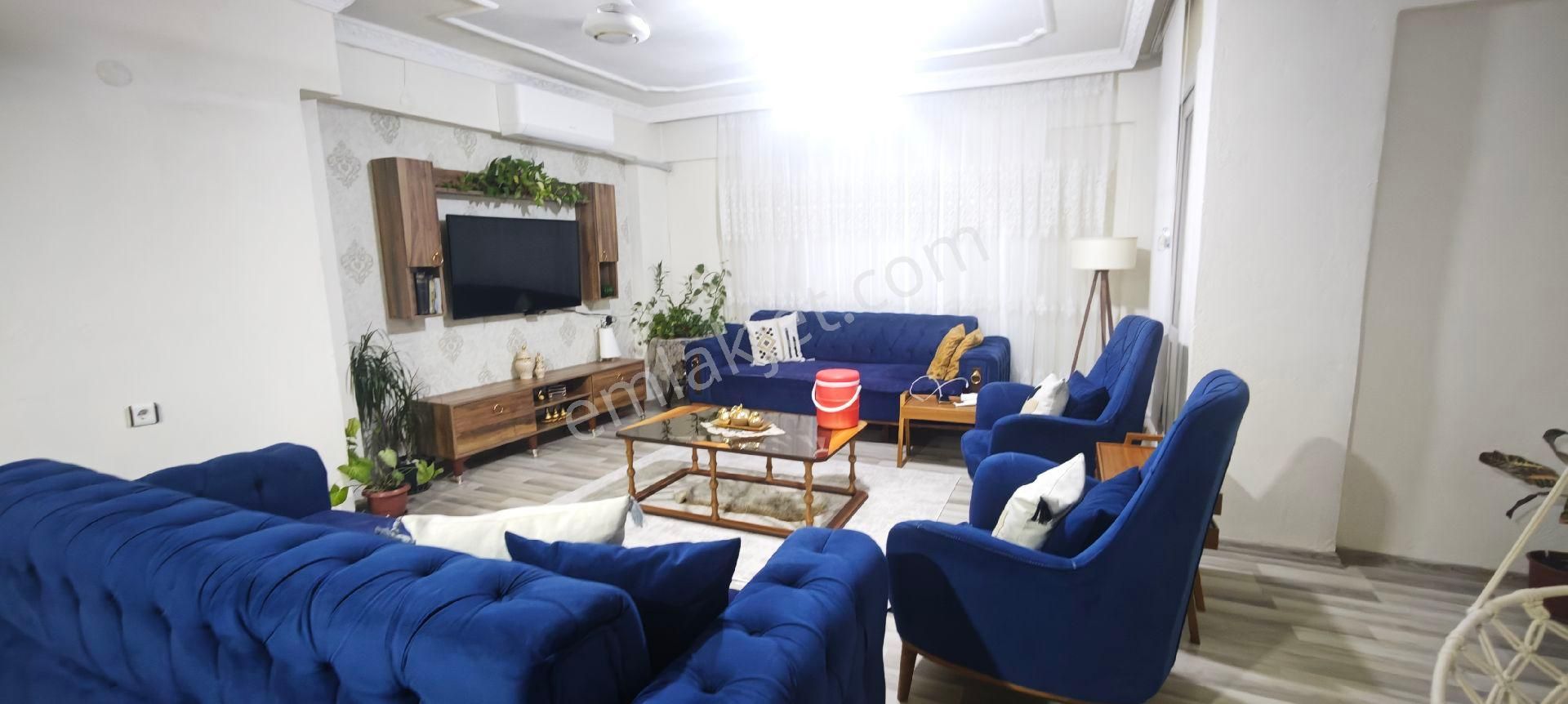 Buca Göksu Mah. 120 M2. Çift Cepheli 3 Balkonlu Doğalgazlı Satılık Masrafsız Daire