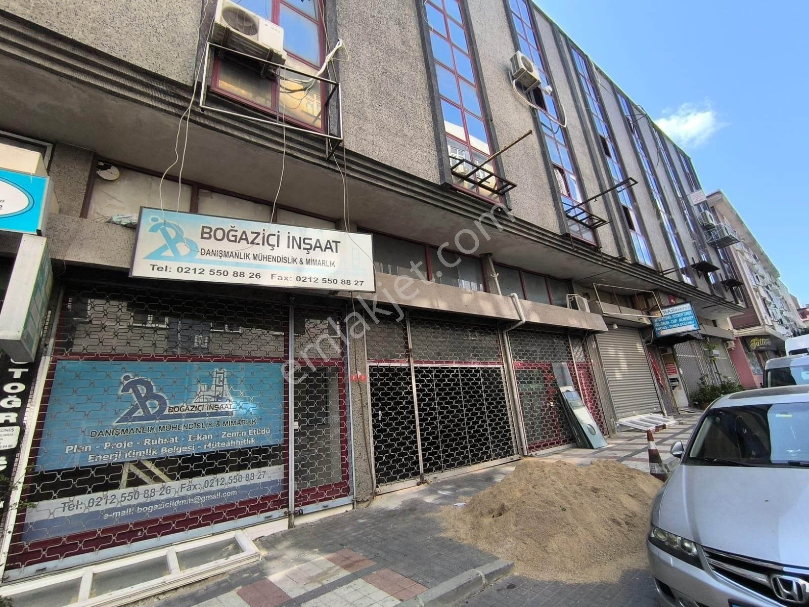 Bağcılar Belediyesi Karşısı Kirazlı Caddesinde Asma Katlı Ofis