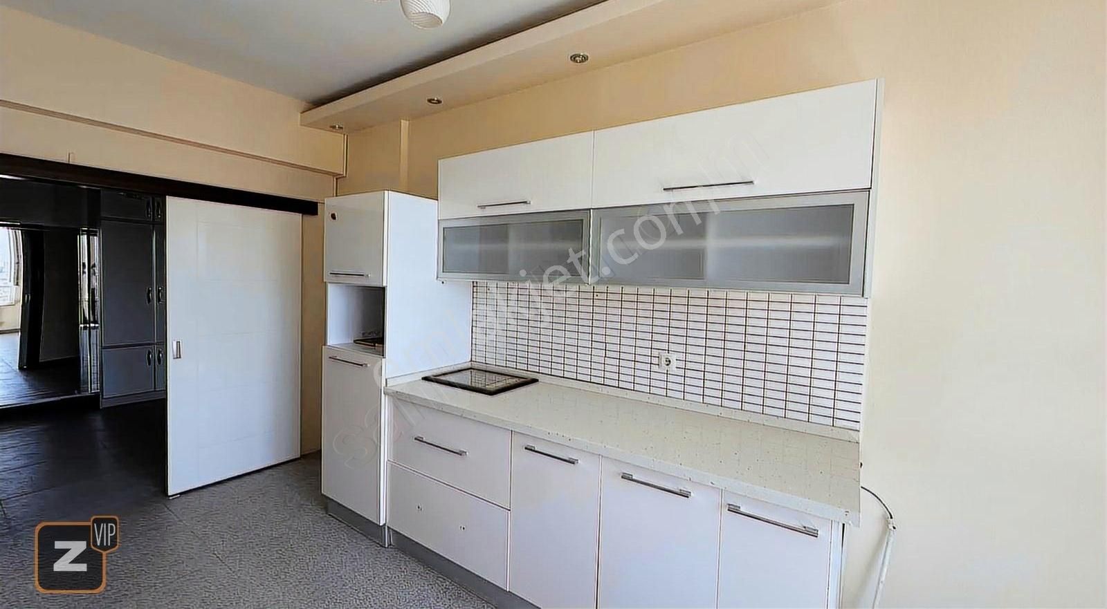 Sümer Mahallesinde 4+1 Full Yapılı Çift Banyo Çift Balkon